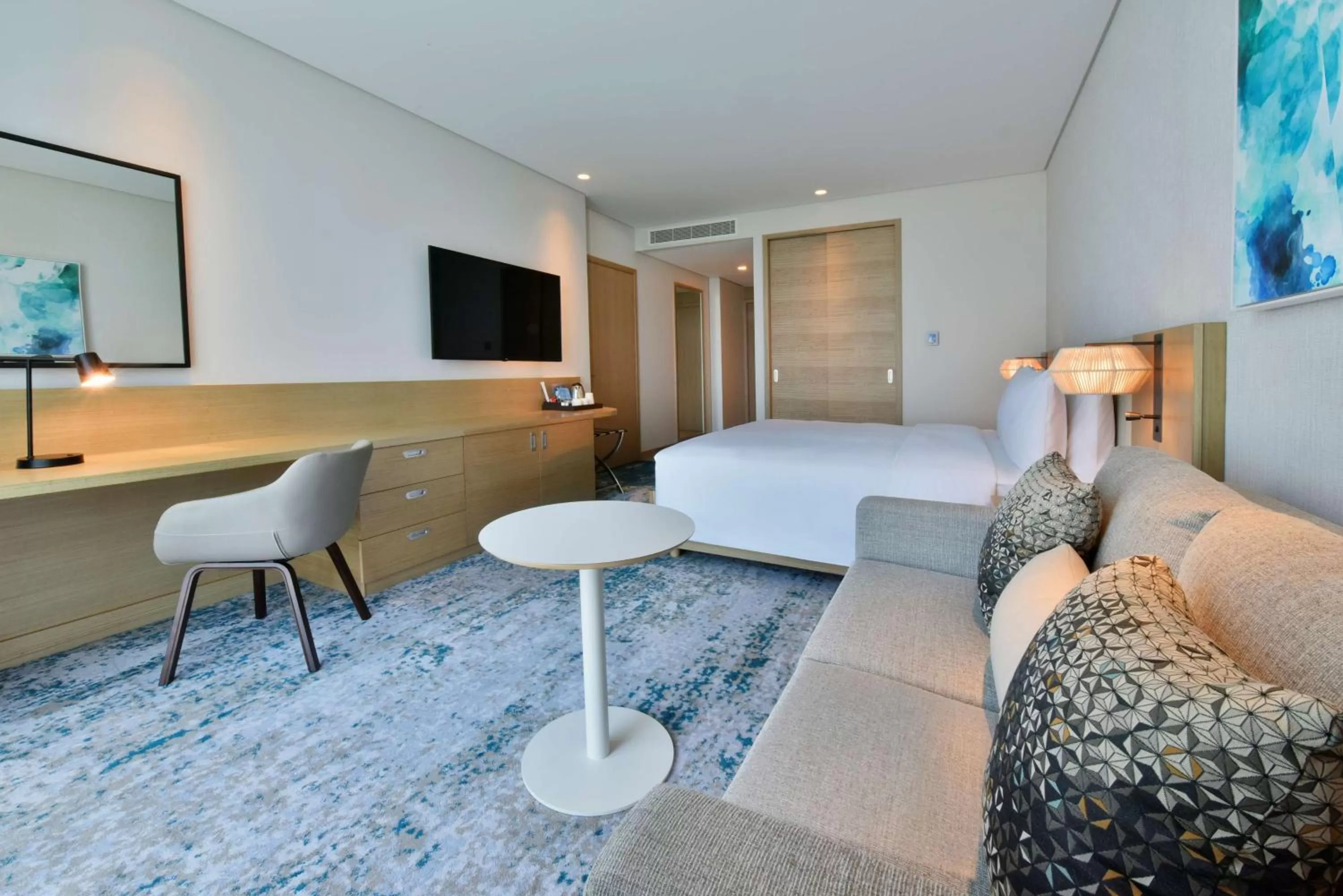 Bedroom, Bed in Hilton Garden Inn Bahrain Bay