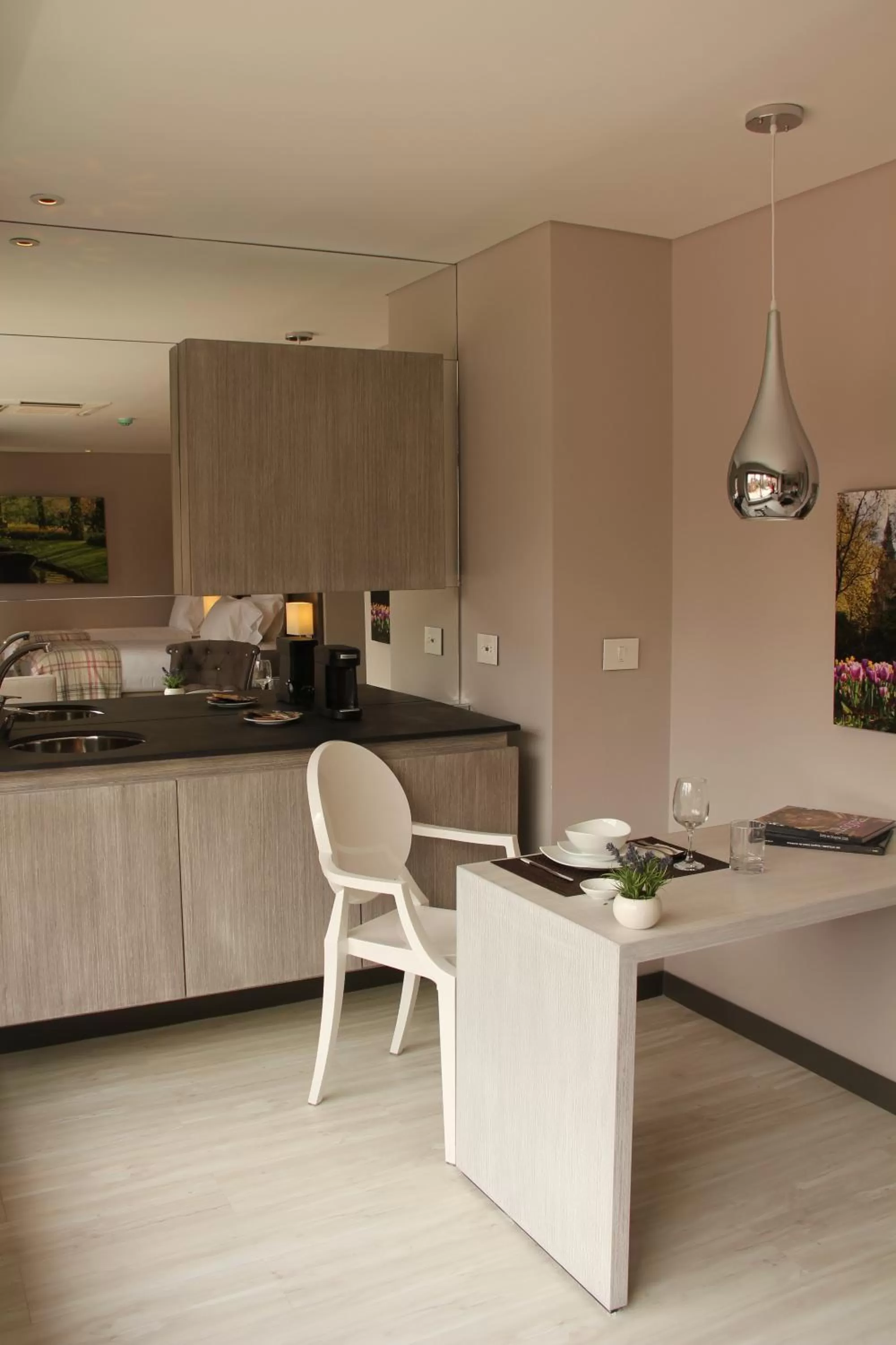 Kitchen or kitchenette in Hotel CityFlats