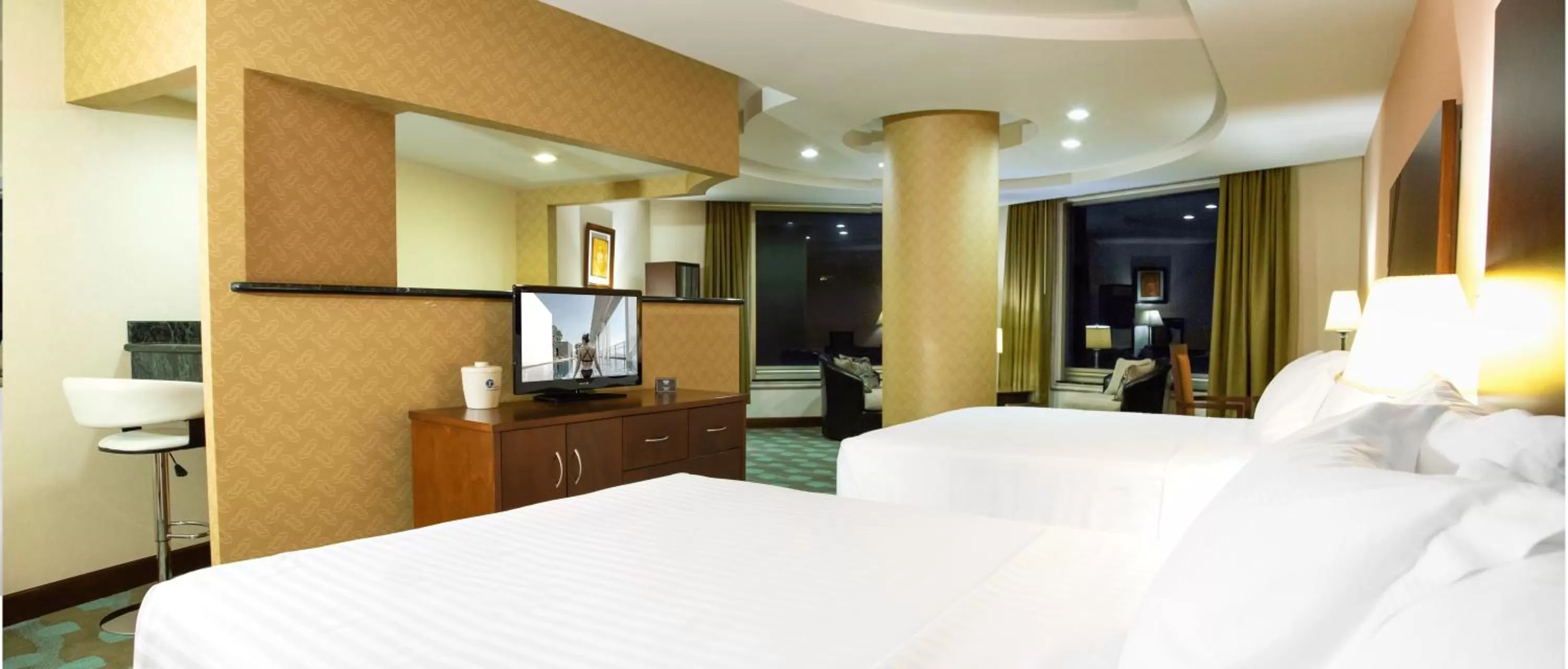 Bed in Hotel Plaza Juan Carlos