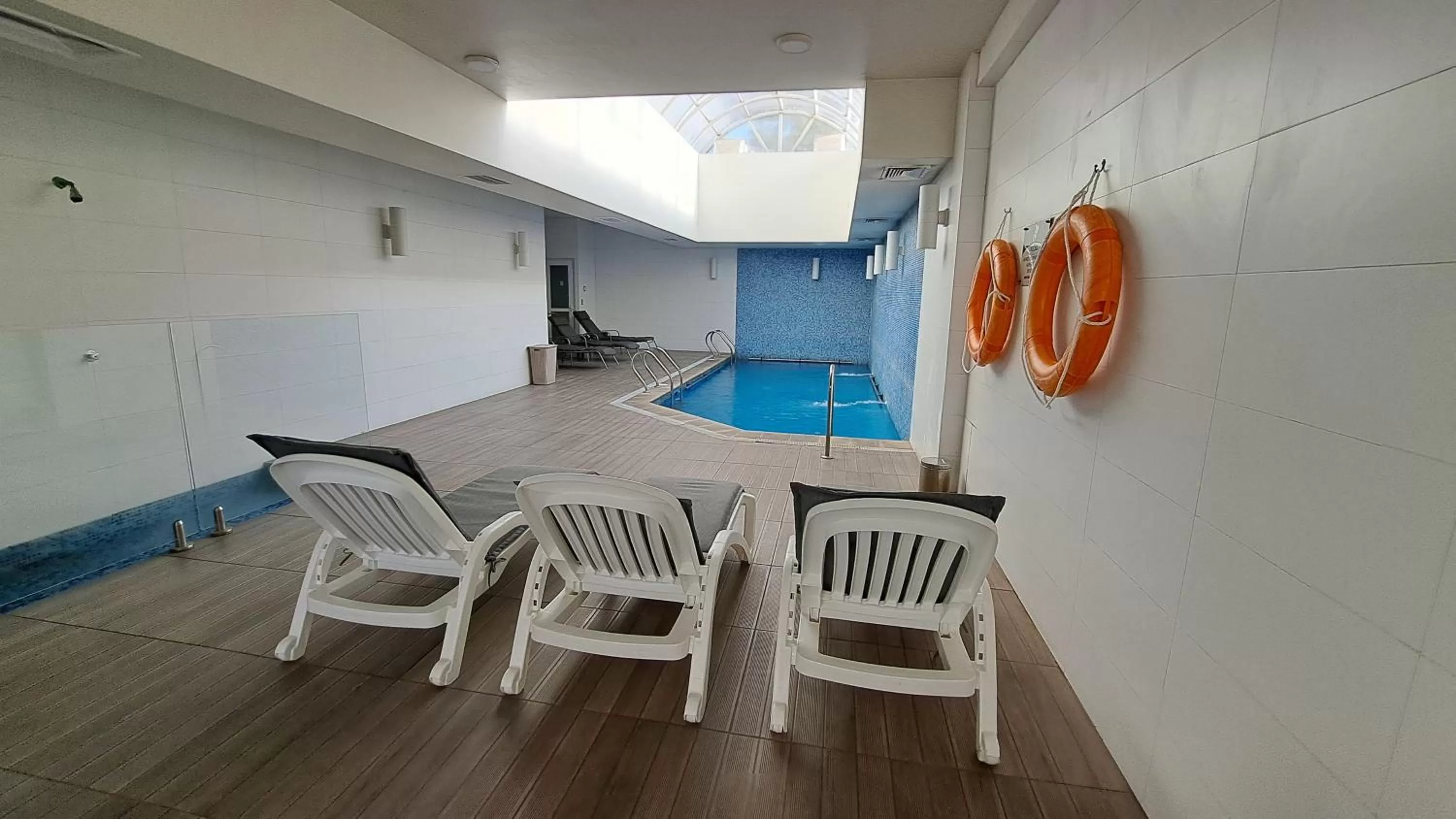 Swimming pool in Hotel Diego de Almagro Curicó