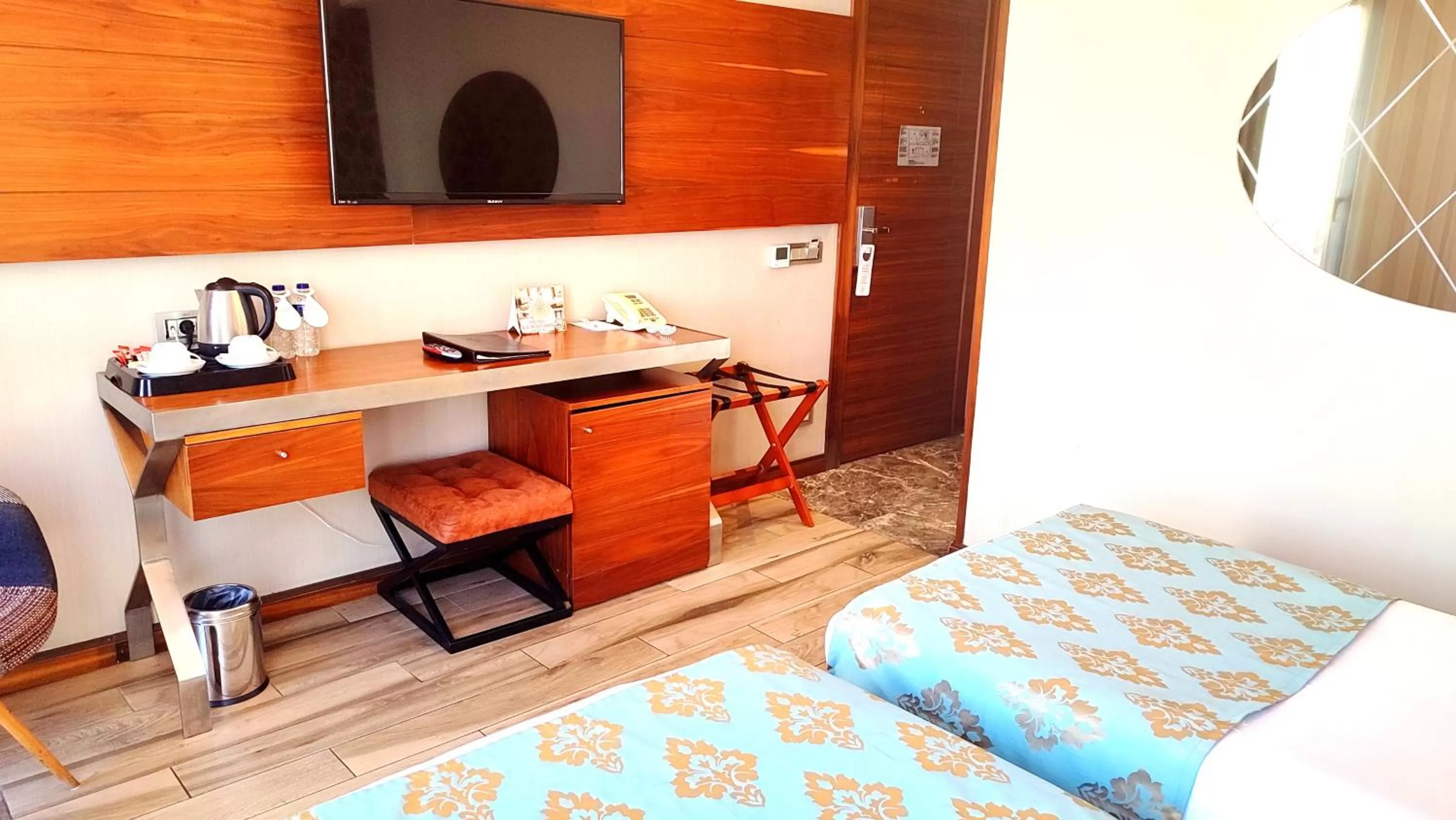 Bed in Old Port Hotel