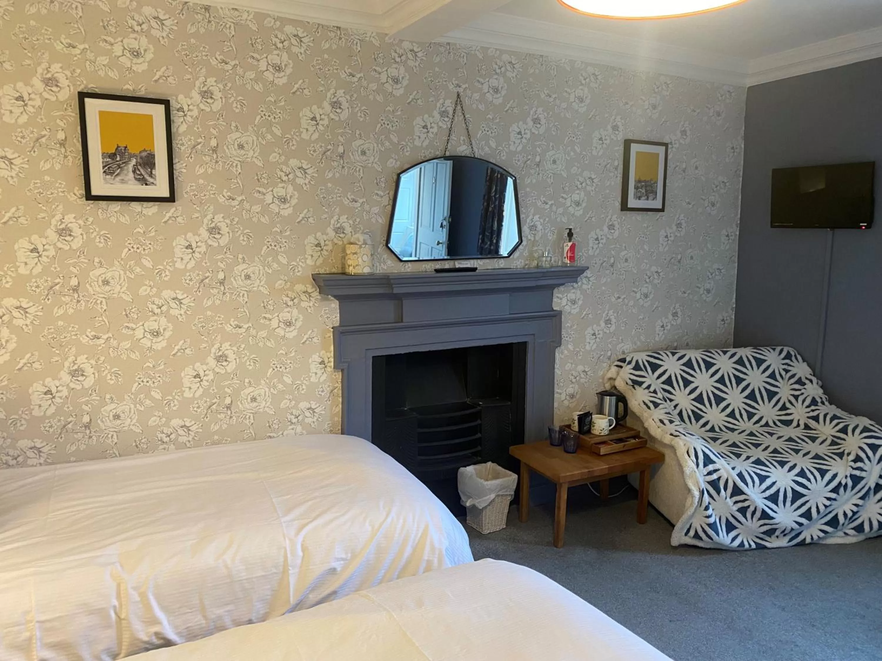 Coffee/tea facilities, Bed in Talbot House Bed & Breakfast and Tearoom