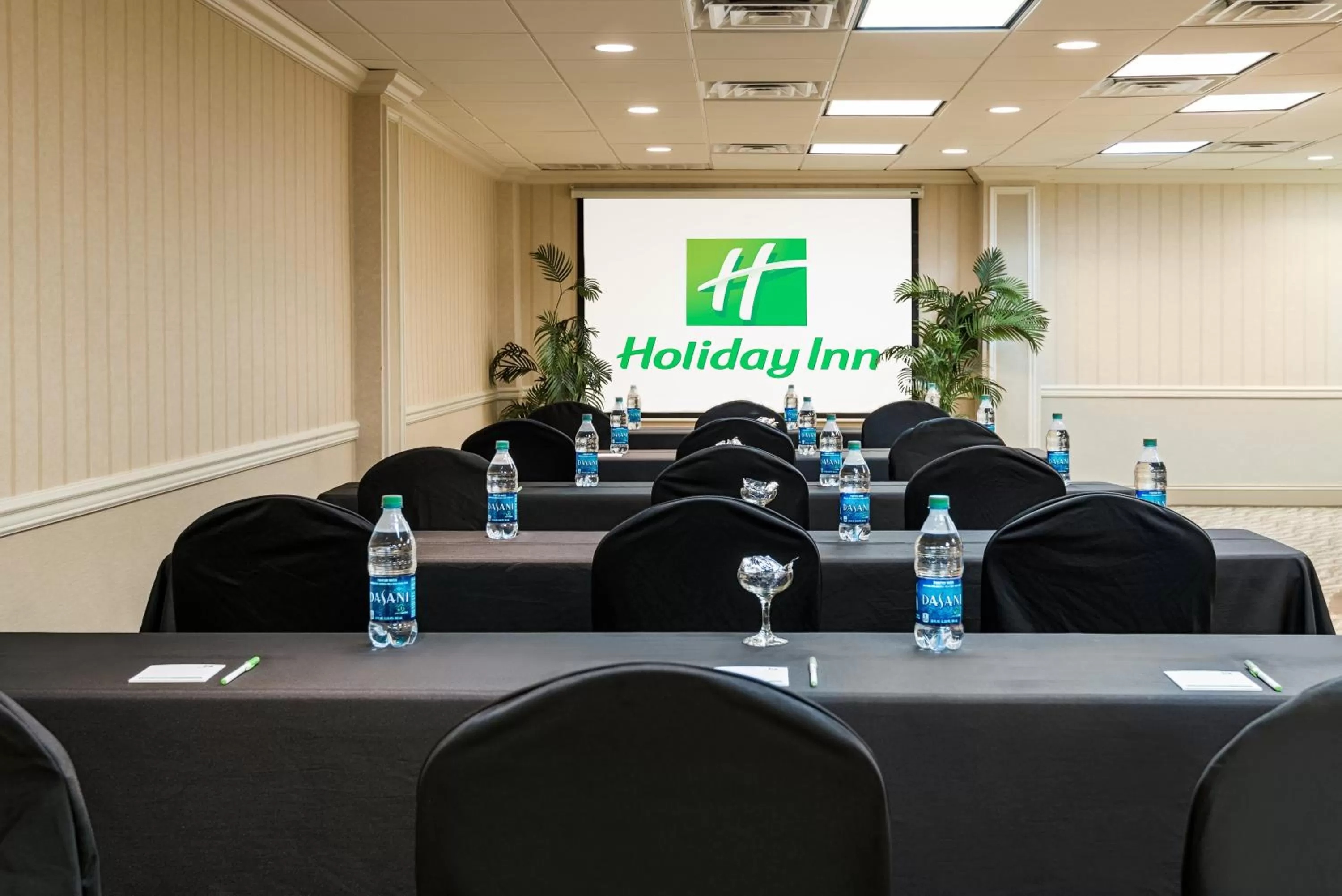 Meeting/conference room in Holiday Inn Mobile Downtown Historic District by IHG