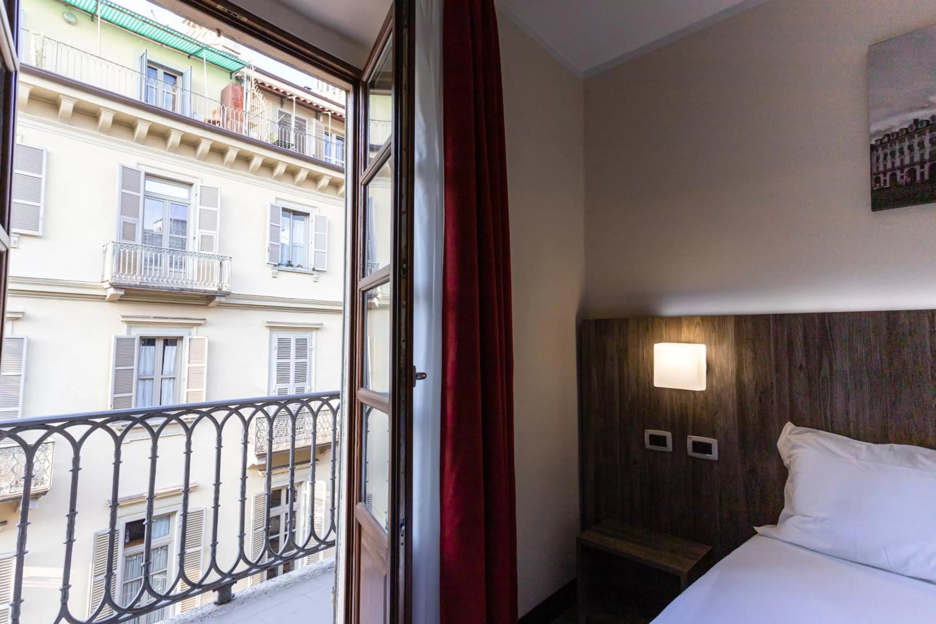 Nearby landmark, Bed in Hotel Urbani