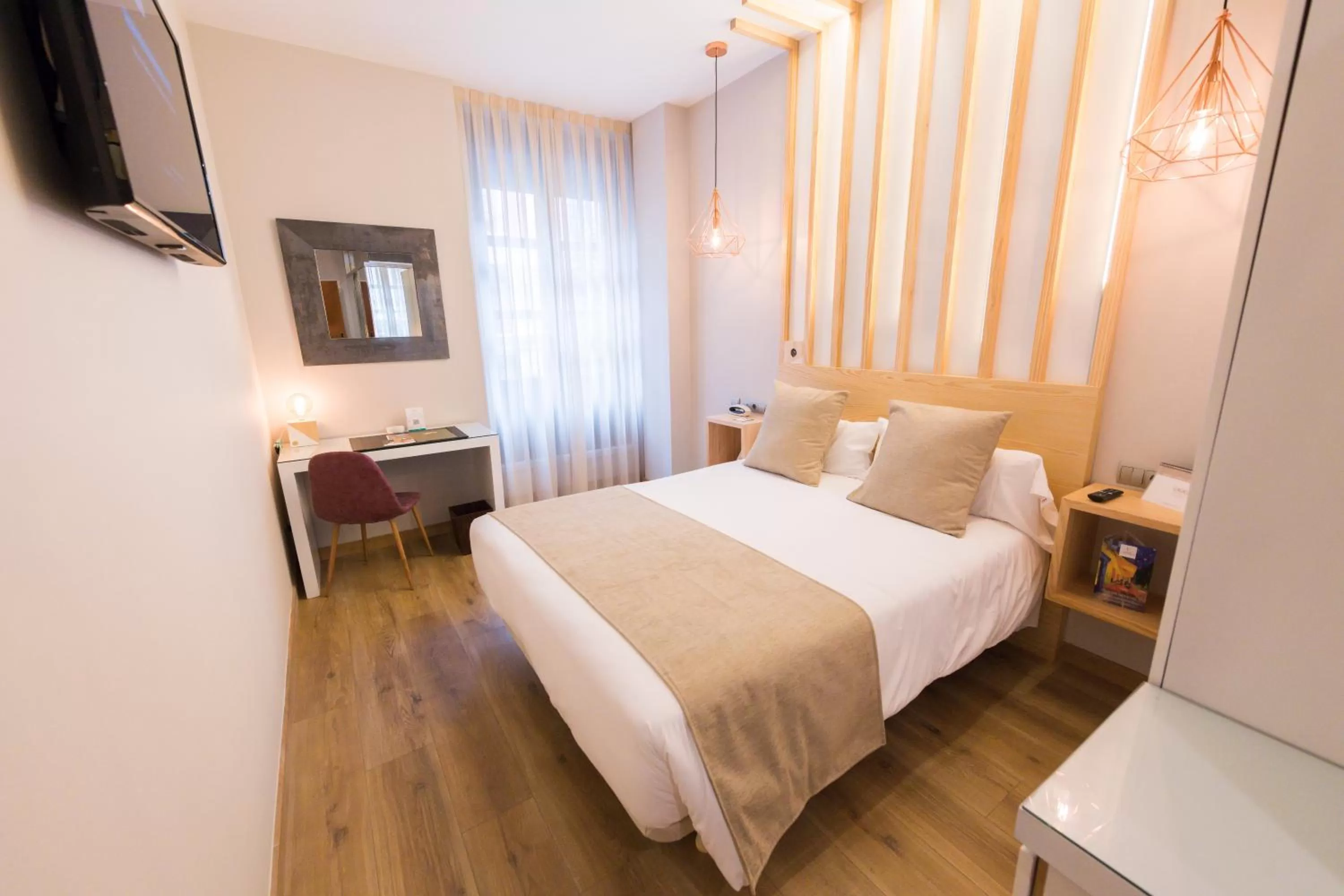 Photo of the whole room, Bed in Hotel Fruela