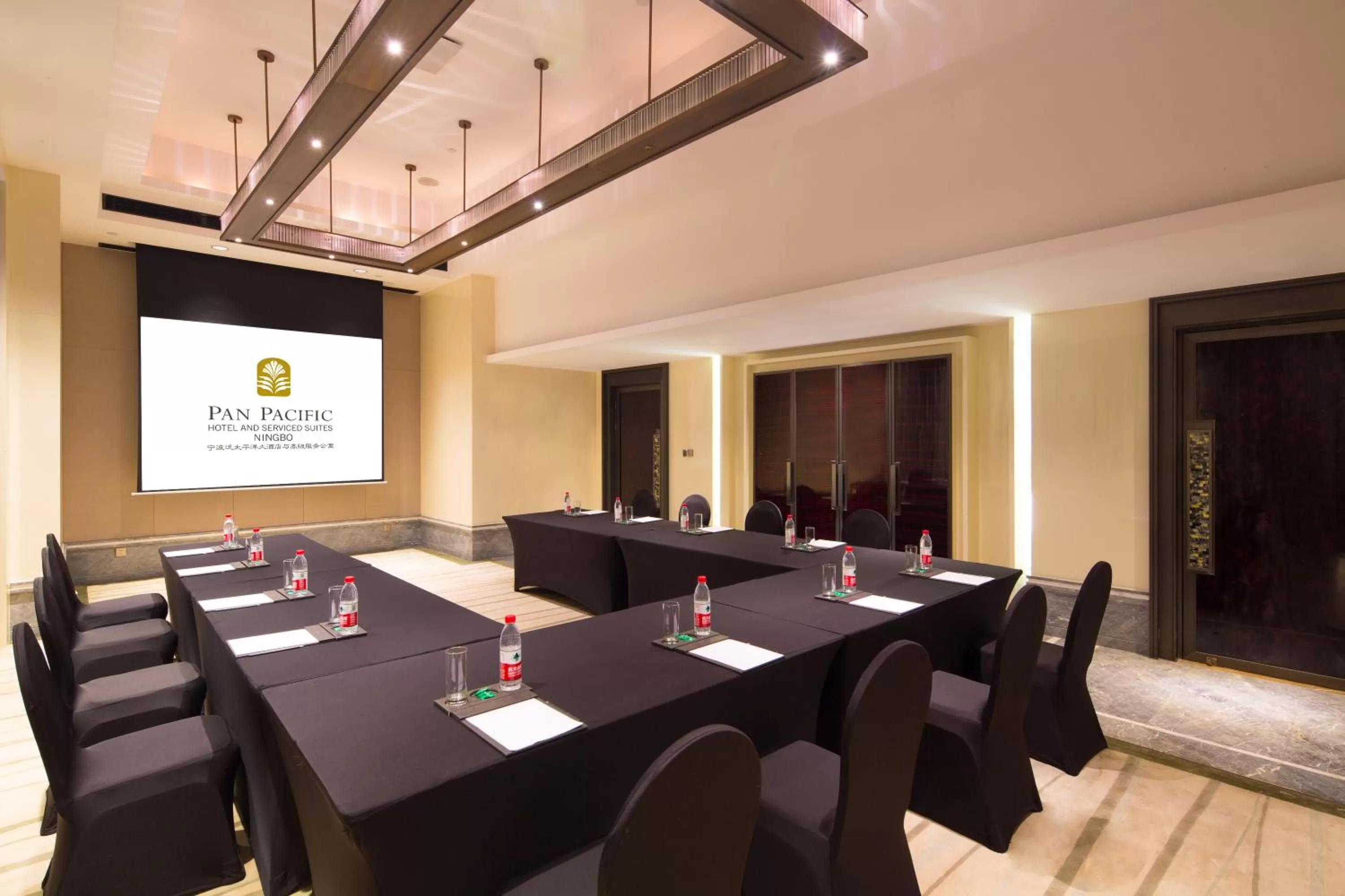 Meeting/conference room in Pan Pacific Serviced Suites Ningbo