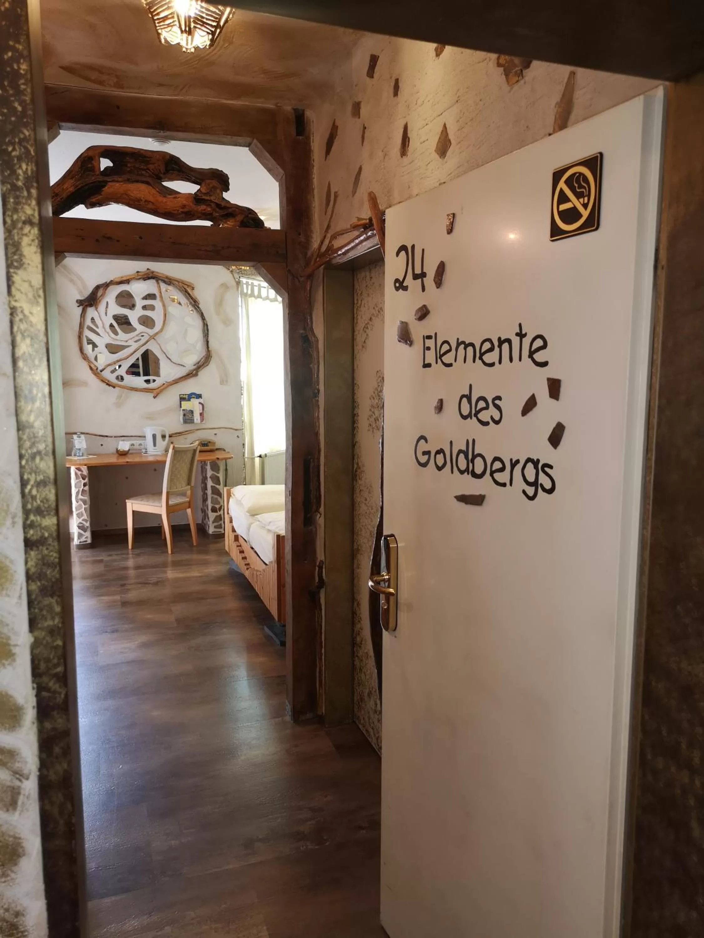 Photo of the whole room in Hotel Goldflair am Rathaus