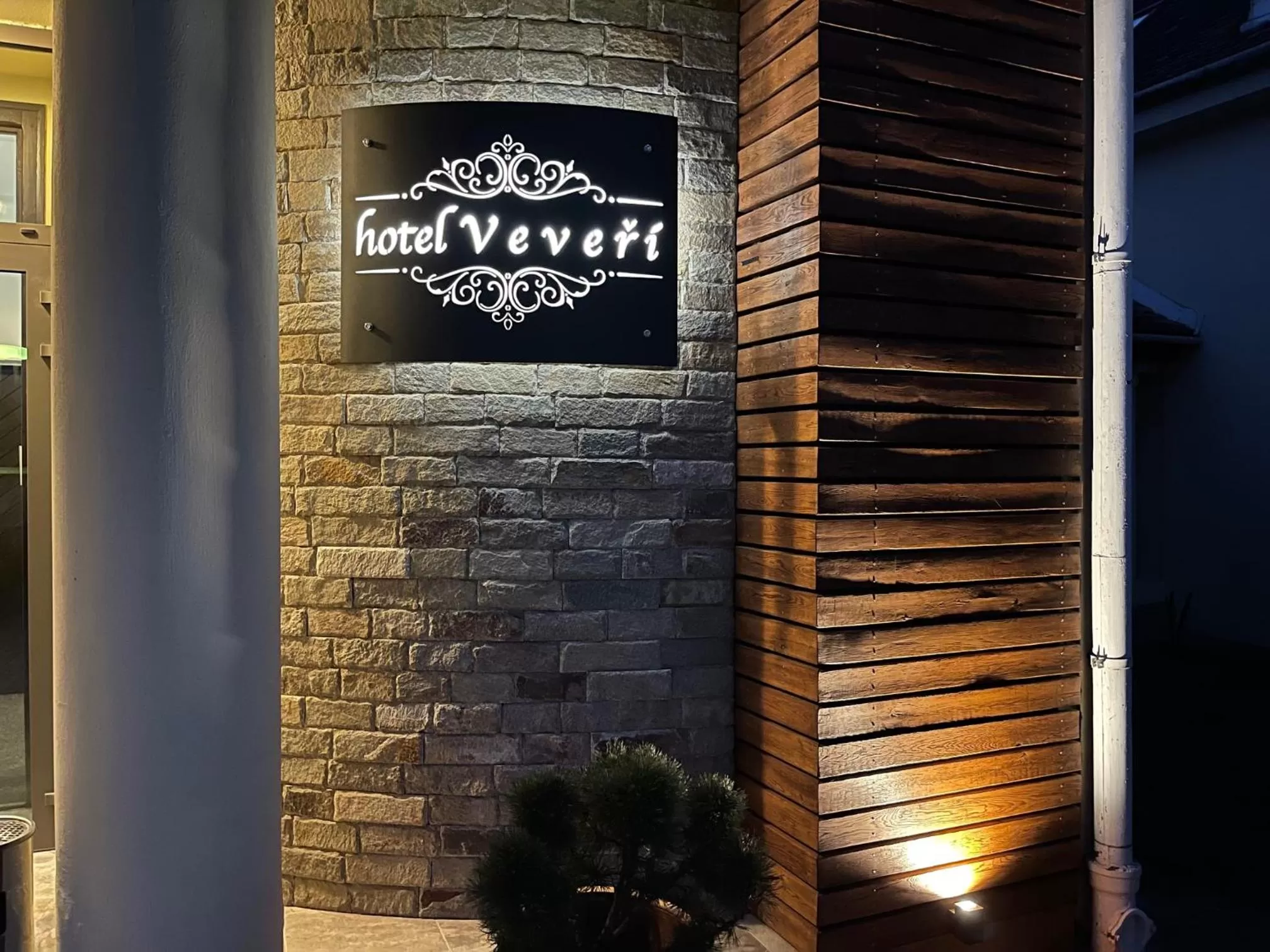 Property Logo/Sign in Hotel Veveří