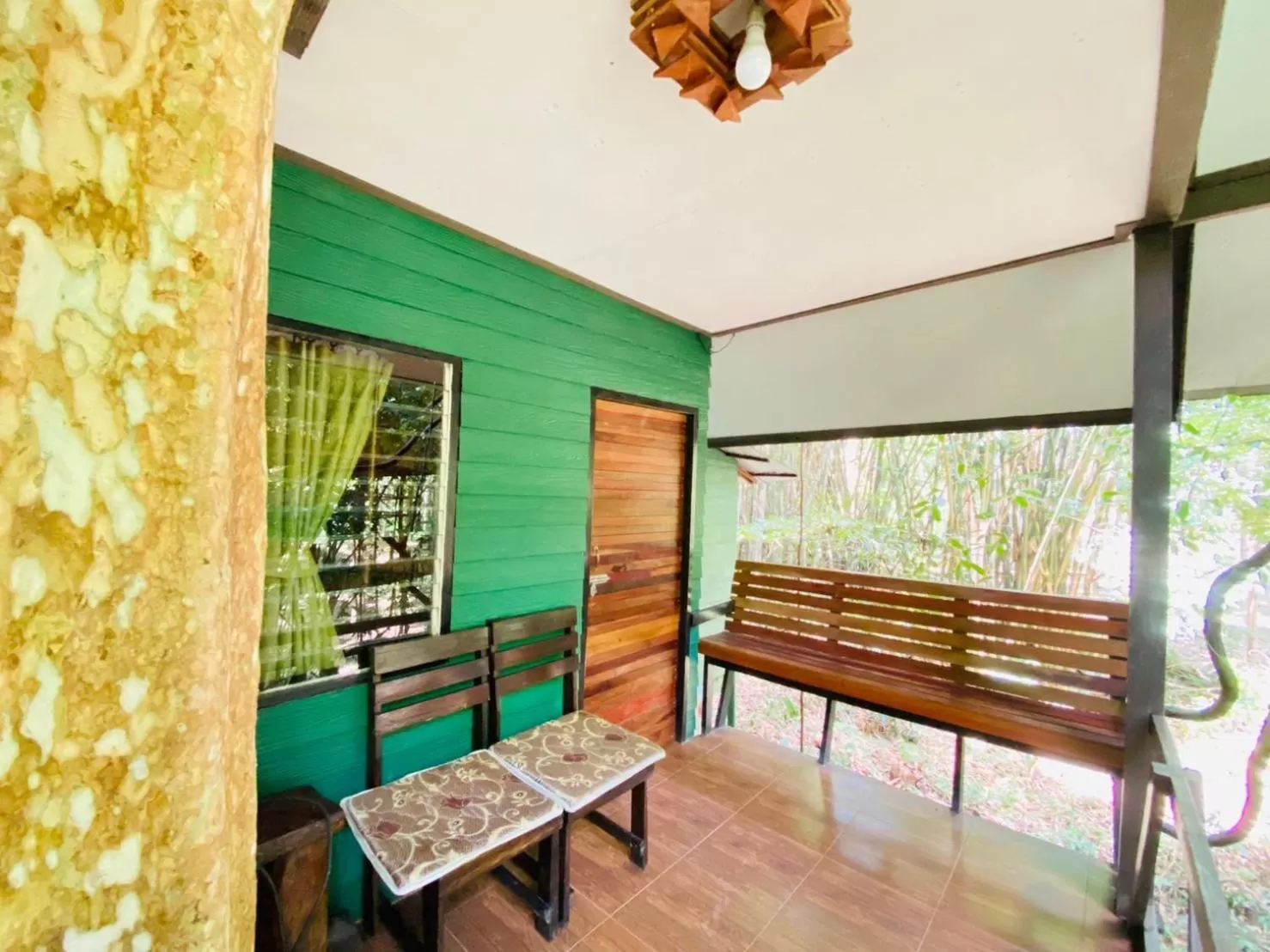 Balcony/Terrace in Khao Sok Tree House Resort
