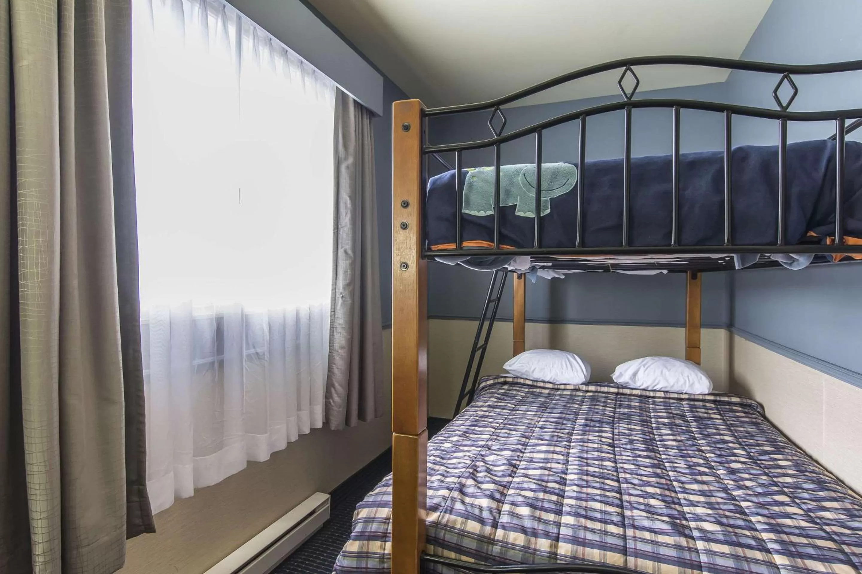 Photo of the whole room, Bed in Quality Inn