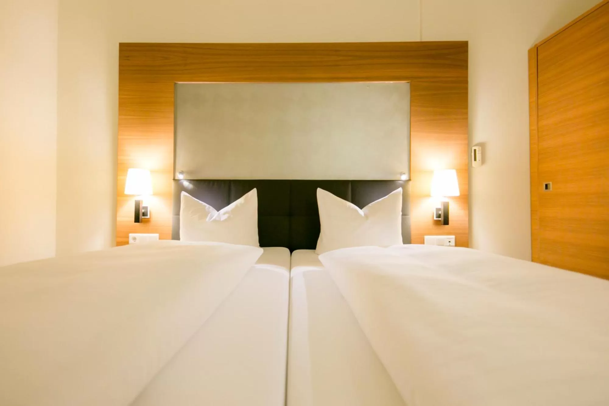 Photo of the whole room, Bed in Hotel Sailer