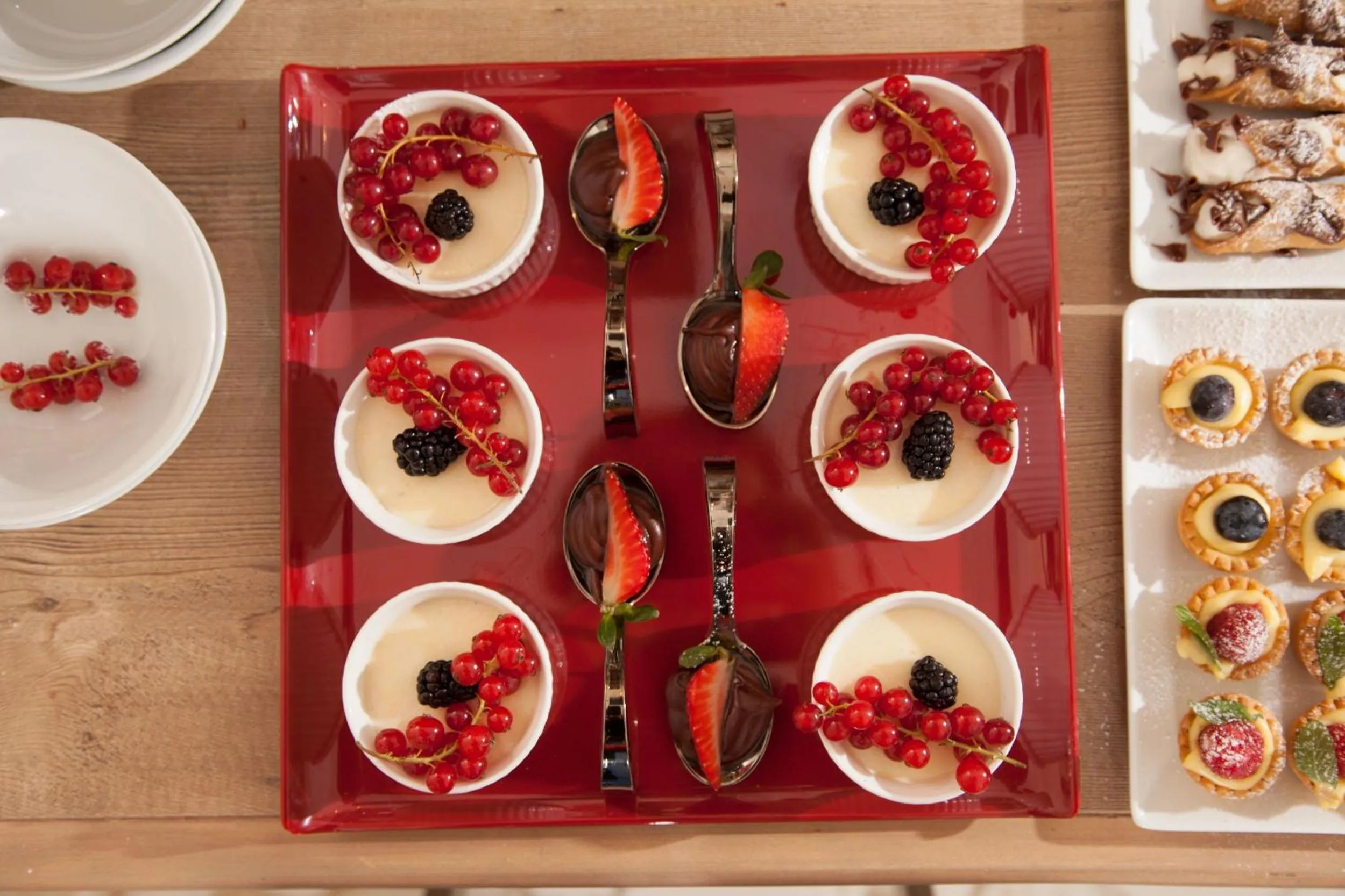 Food and drinks in Floris Hotel