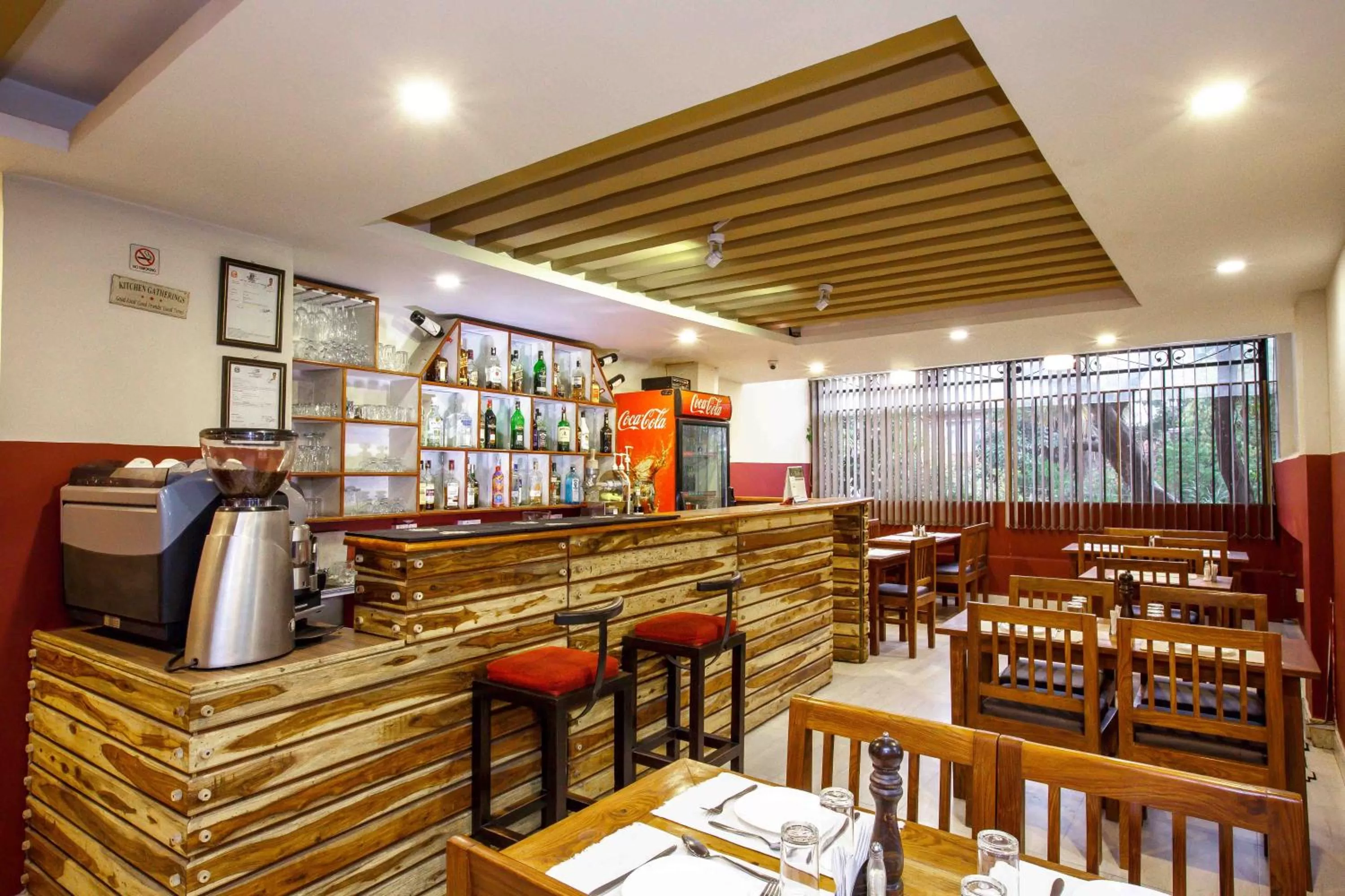 Restaurant/places to eat in Truly Asia Boutique Hotel