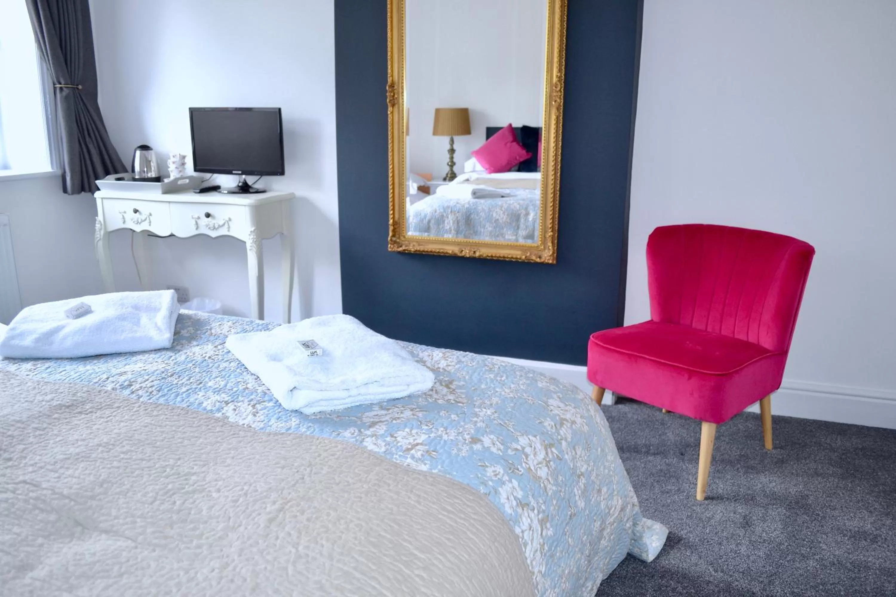 Bed in The Nags Head - Room only accommodation