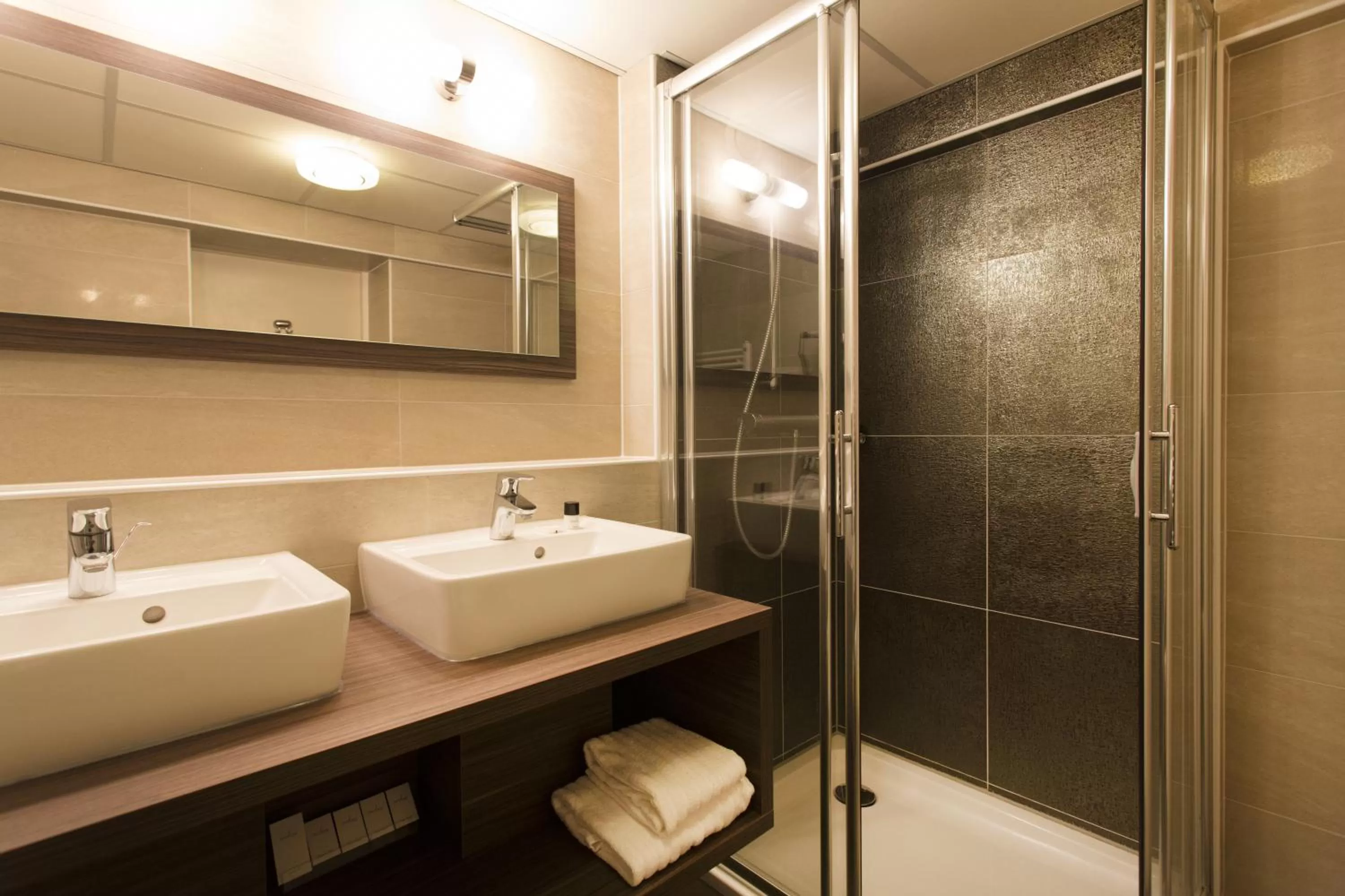 Bathroom in Grand Museum Hotel, BW Signature Collection