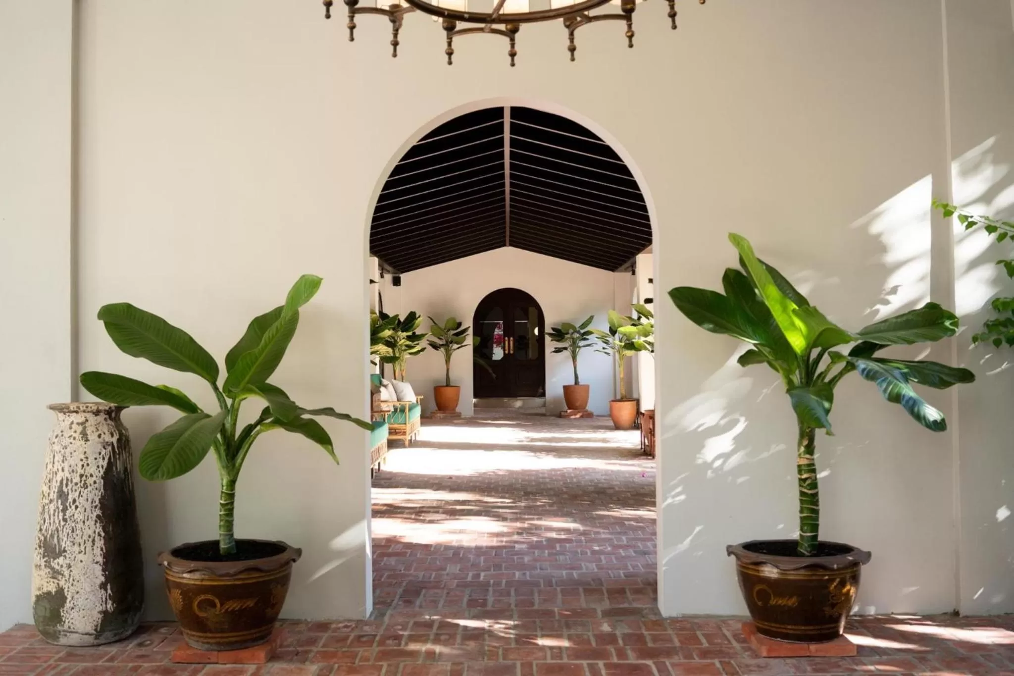 Patio in Hotel Thomas Bangkok