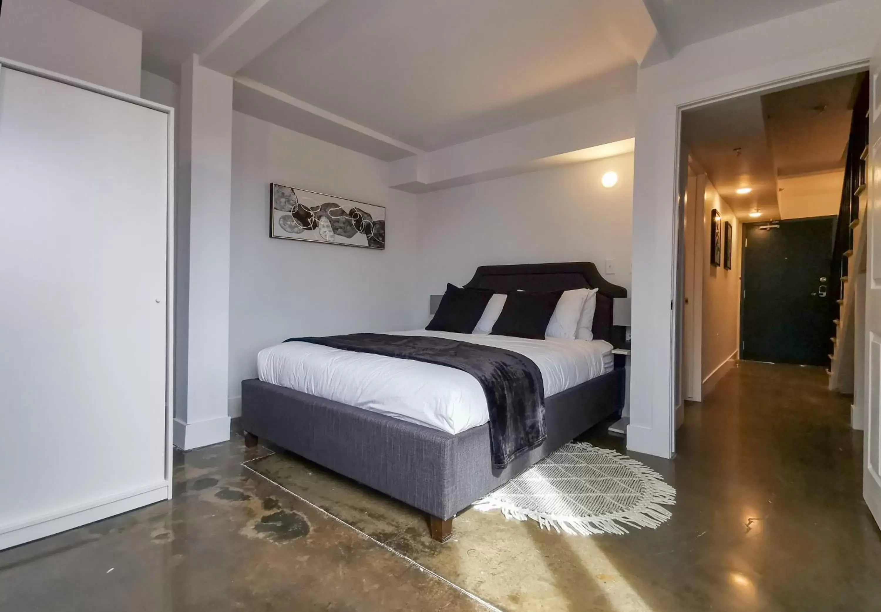 Executive Suite in Cameo Hotel and Suites Executive Suite in Cameo Hotel and Suites