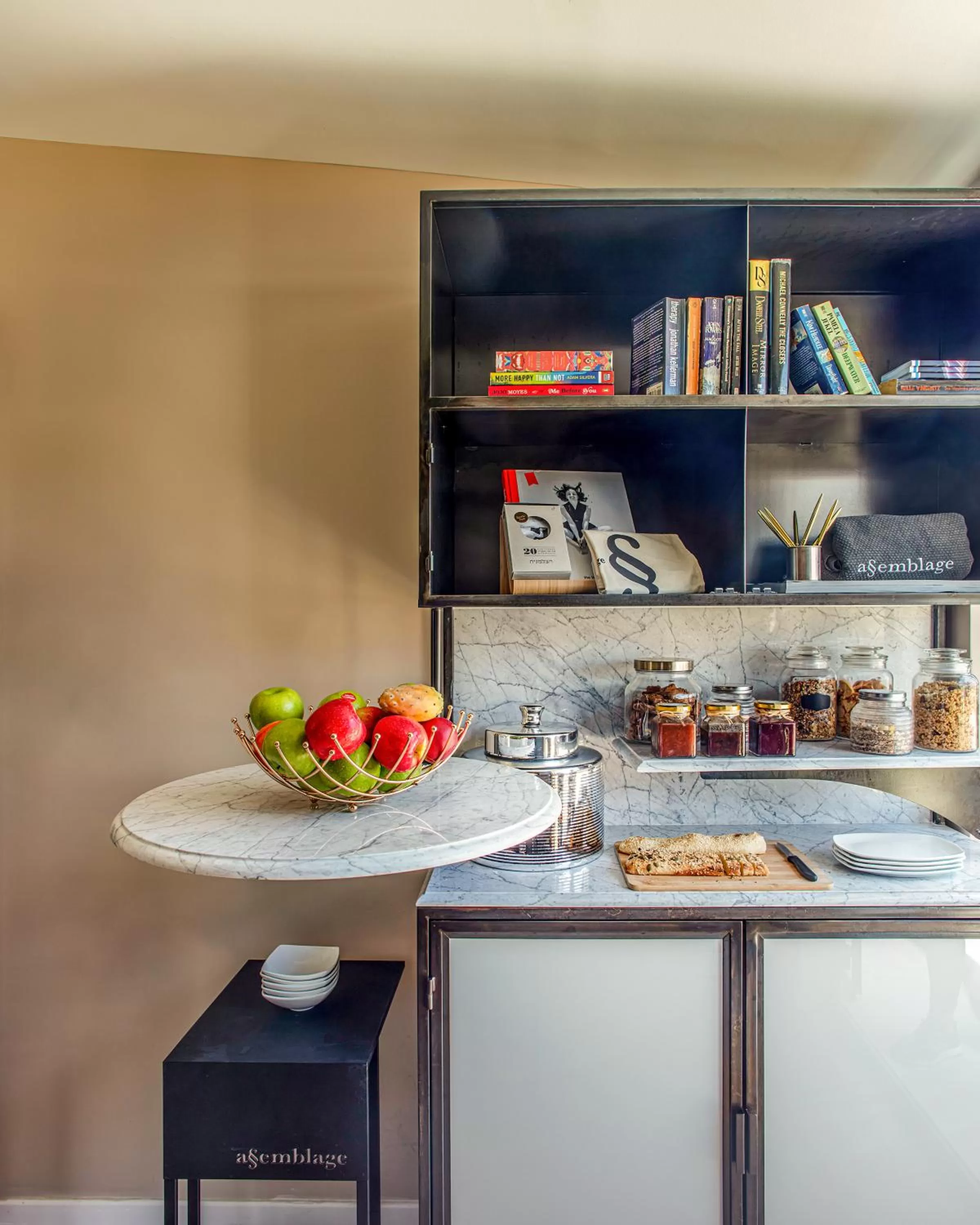 Food and drinks in Assemblage Boutique