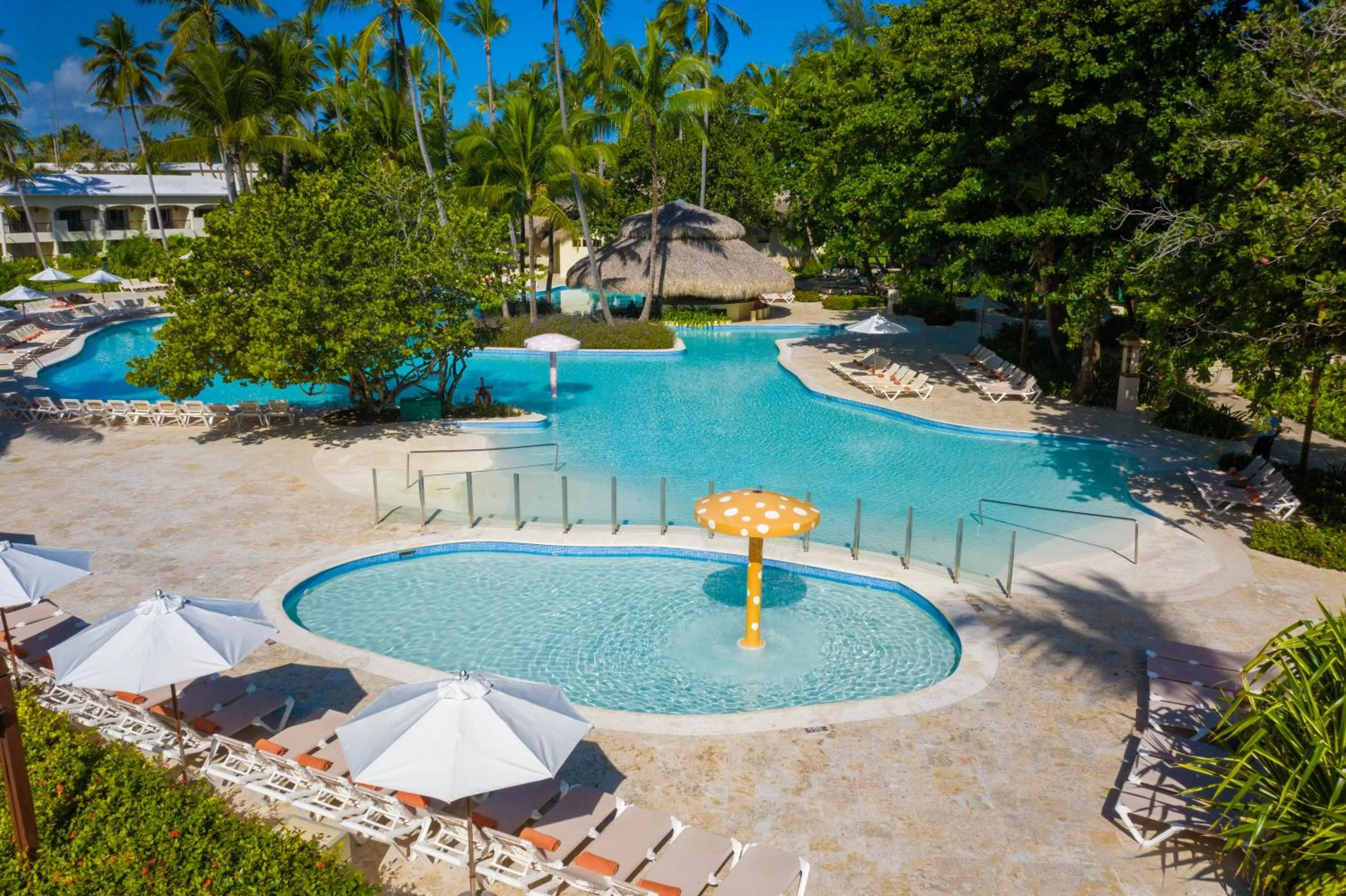Swimming pool in Impressive Punta Cana - All Inclusive