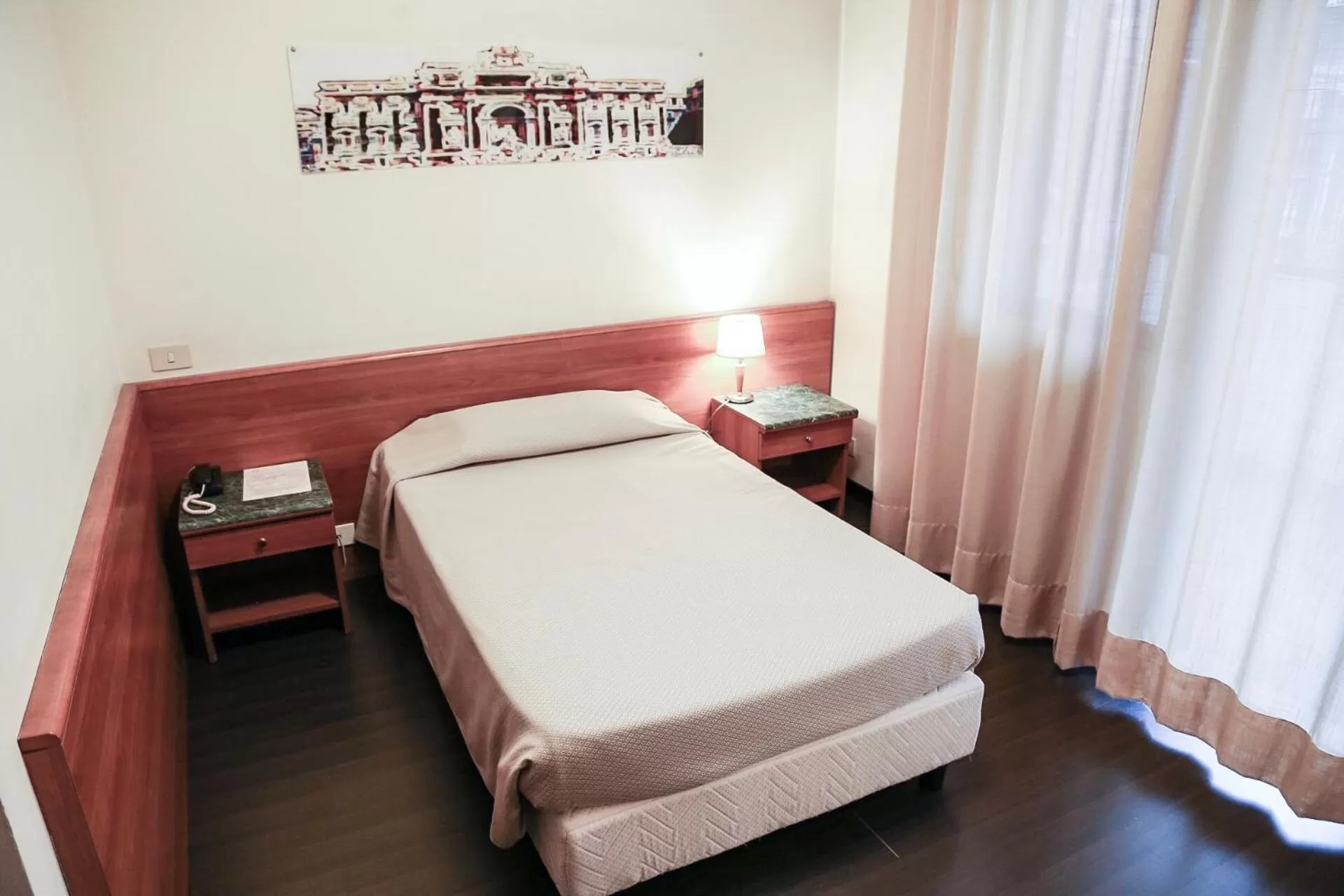 Photo of the whole room, Bed in Hotel Sisto V