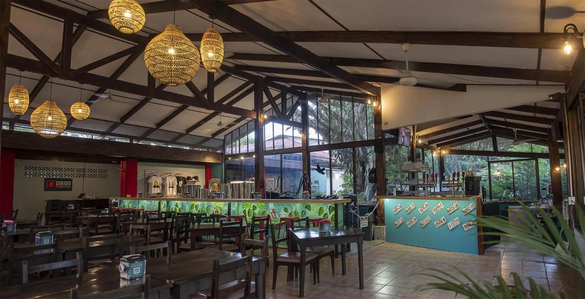 Restaurant/places to eat in Hotel Aeropuerto