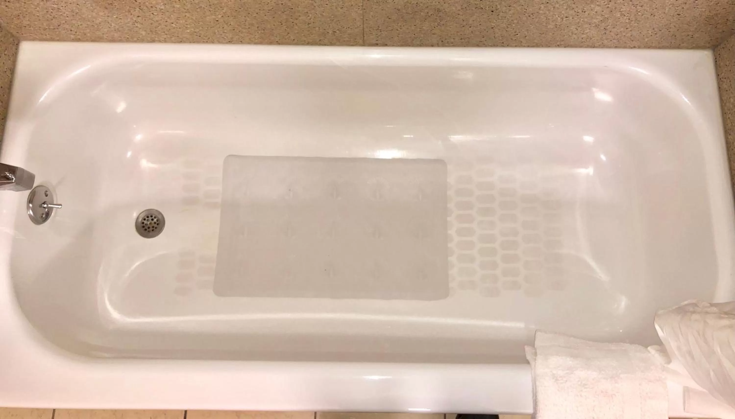 Bathroom in Regal Inn Chicago O'Hare - Franklin Park