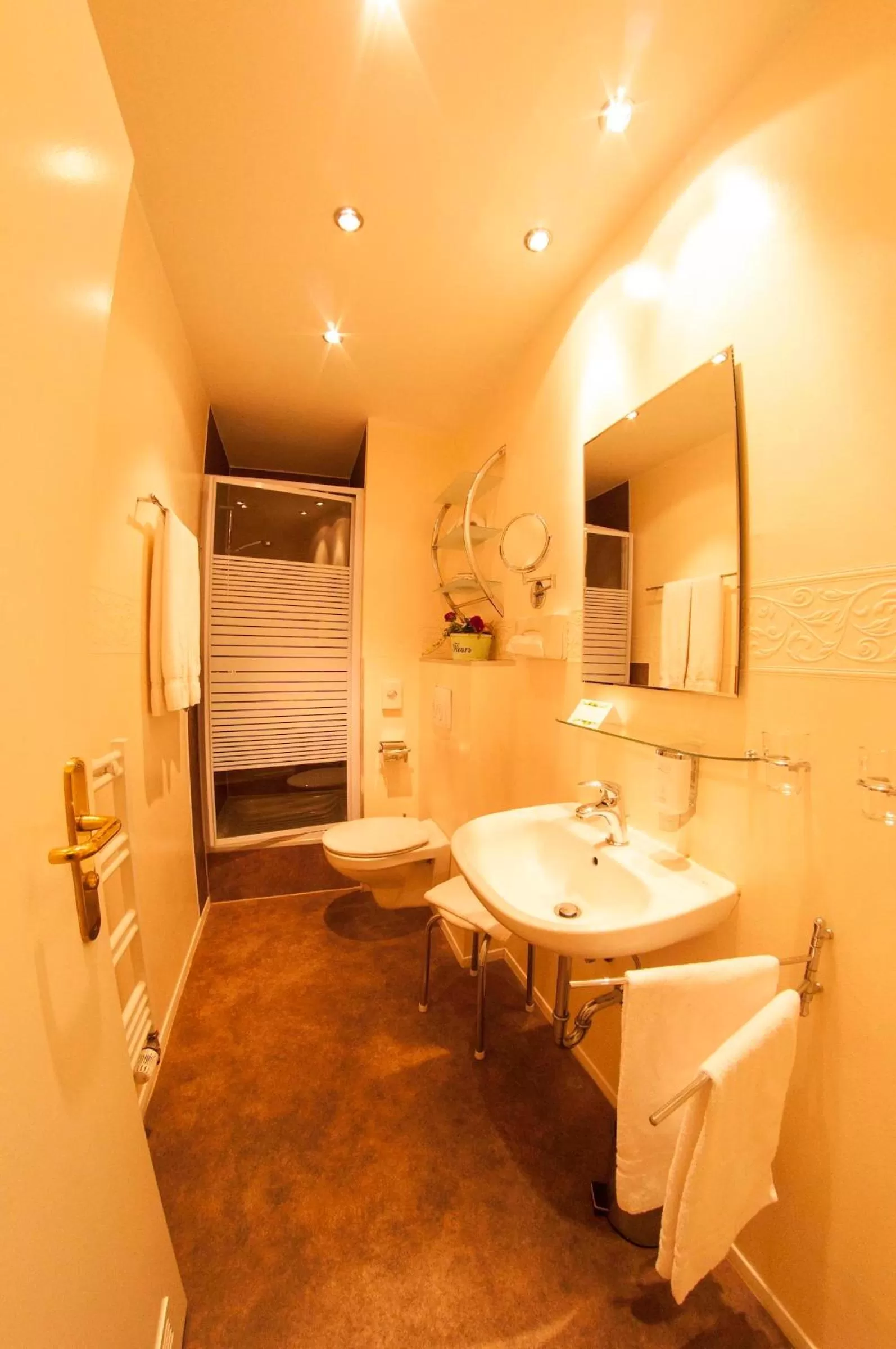 Bathroom in Ringhotel Lutherhotel Eisenacher Hof