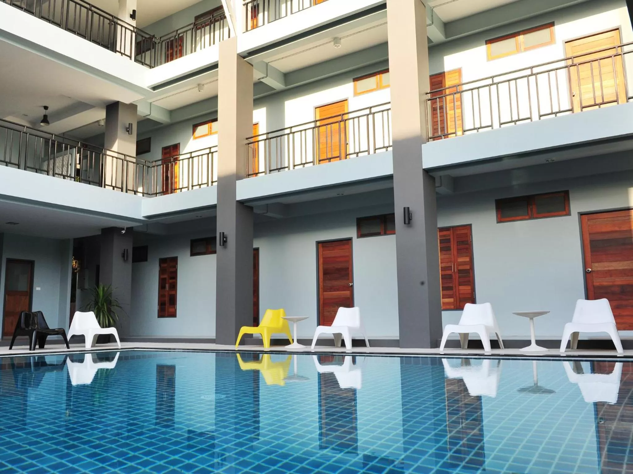 Swimming pool in Ruk Cozy