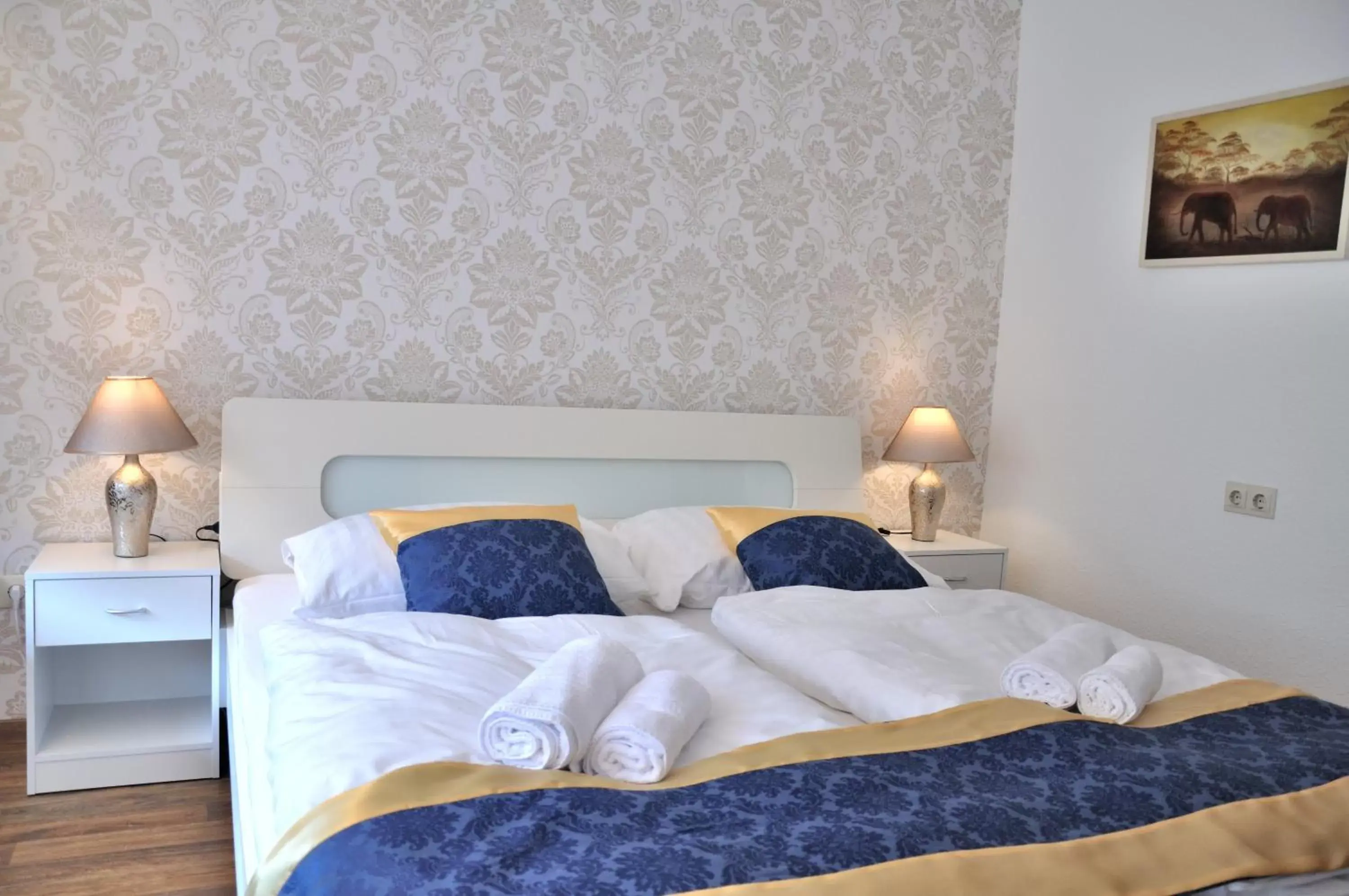 Deluxe Double or Twin Room in Hotel Eleon Deluxe Double or Twin Room in Hotel Eleon