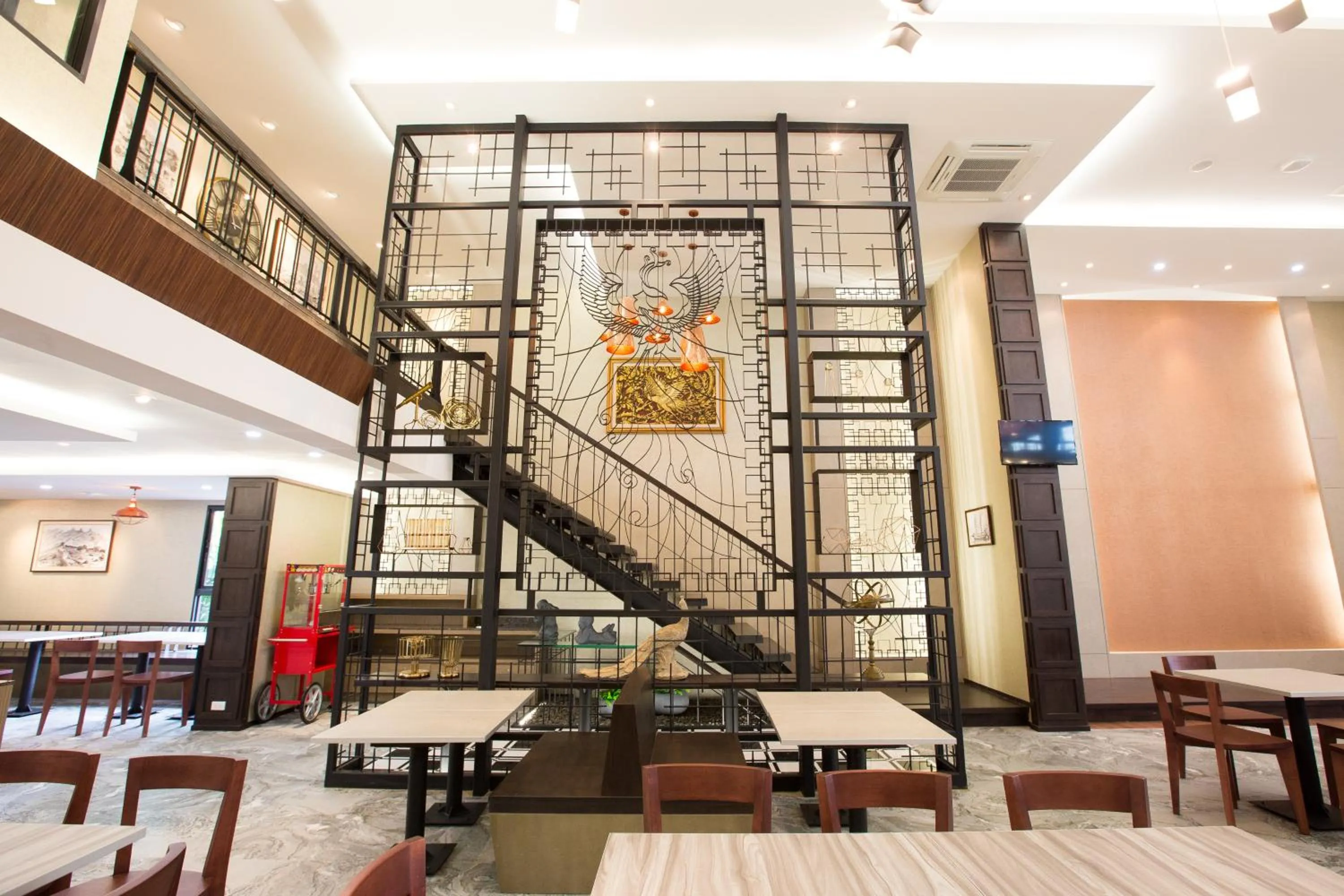 Restaurant/places to eat in Villa Baron SHA PLUS