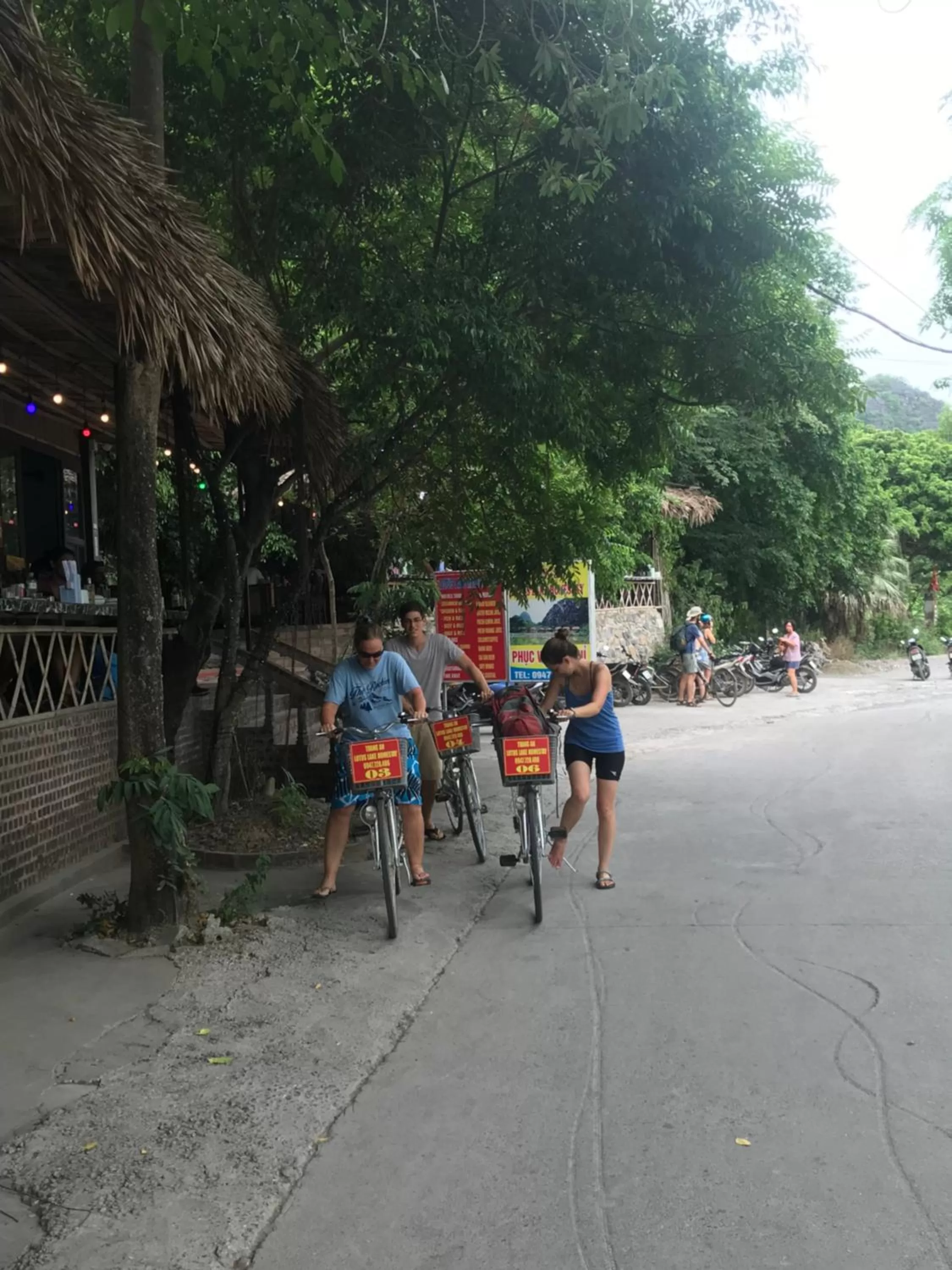 Restaurant/places to eat in Trang An Lotus Lake Homestay