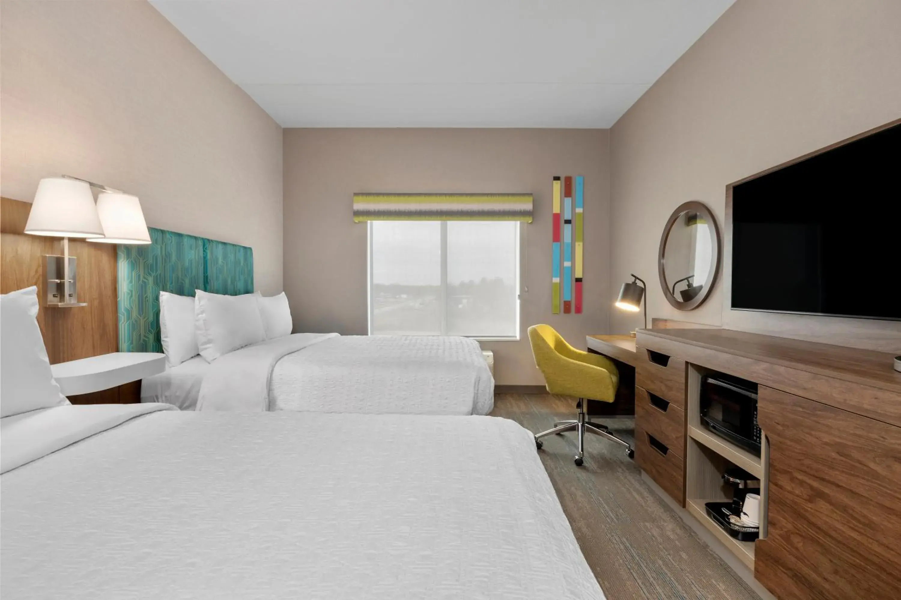 Queen Room with Two Queen Beds in Hampton Inn By Hilton Cornwall Queen Room with Two Queen Beds in Hampton Inn By Hilton Cornwall