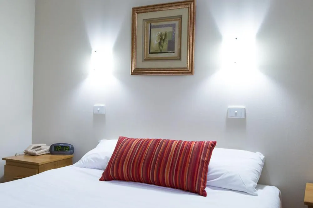 Bed in Barkly Motorlodge