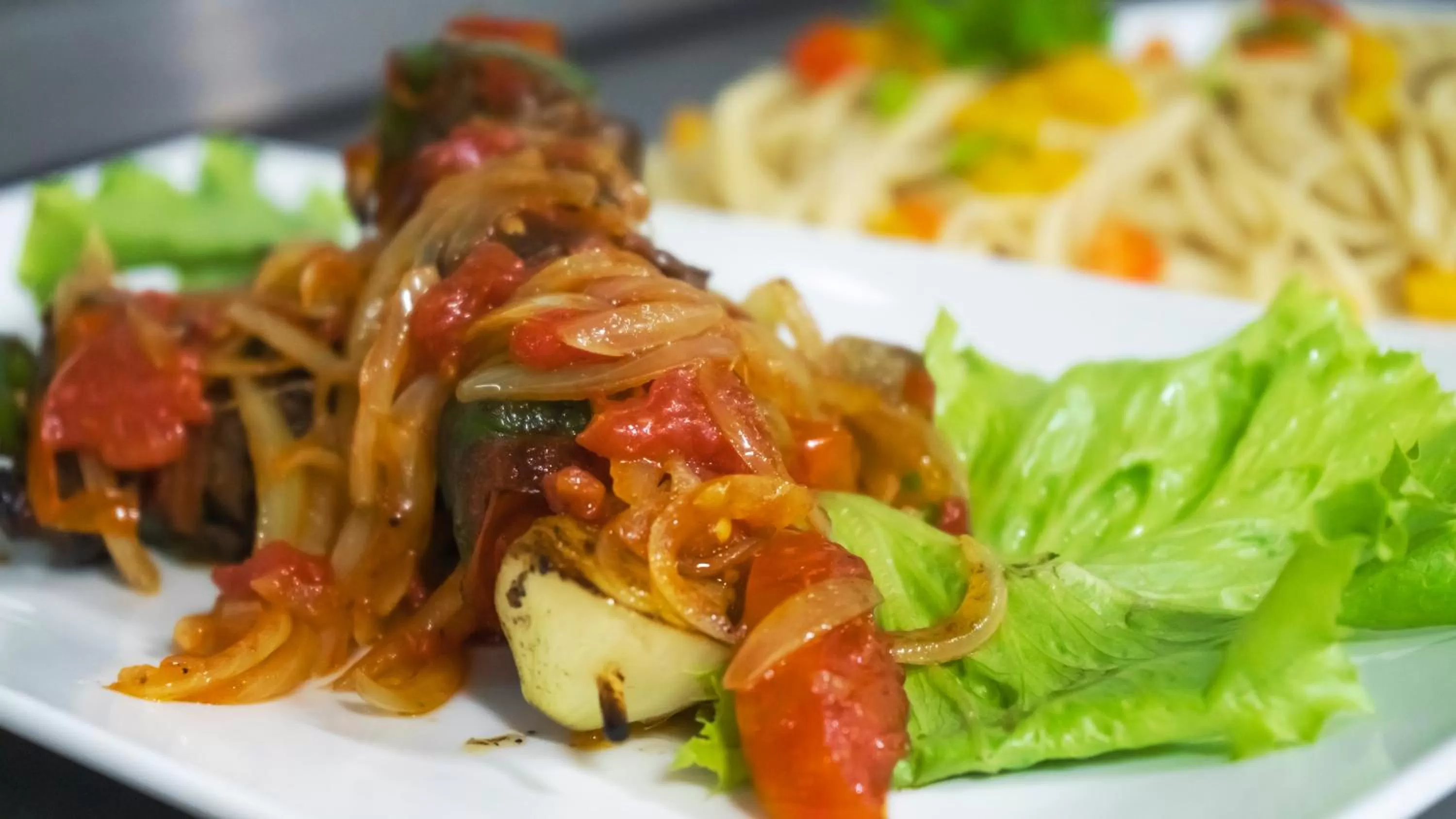 Lunch, Food in Hôtel FAMILLE MONDIALE