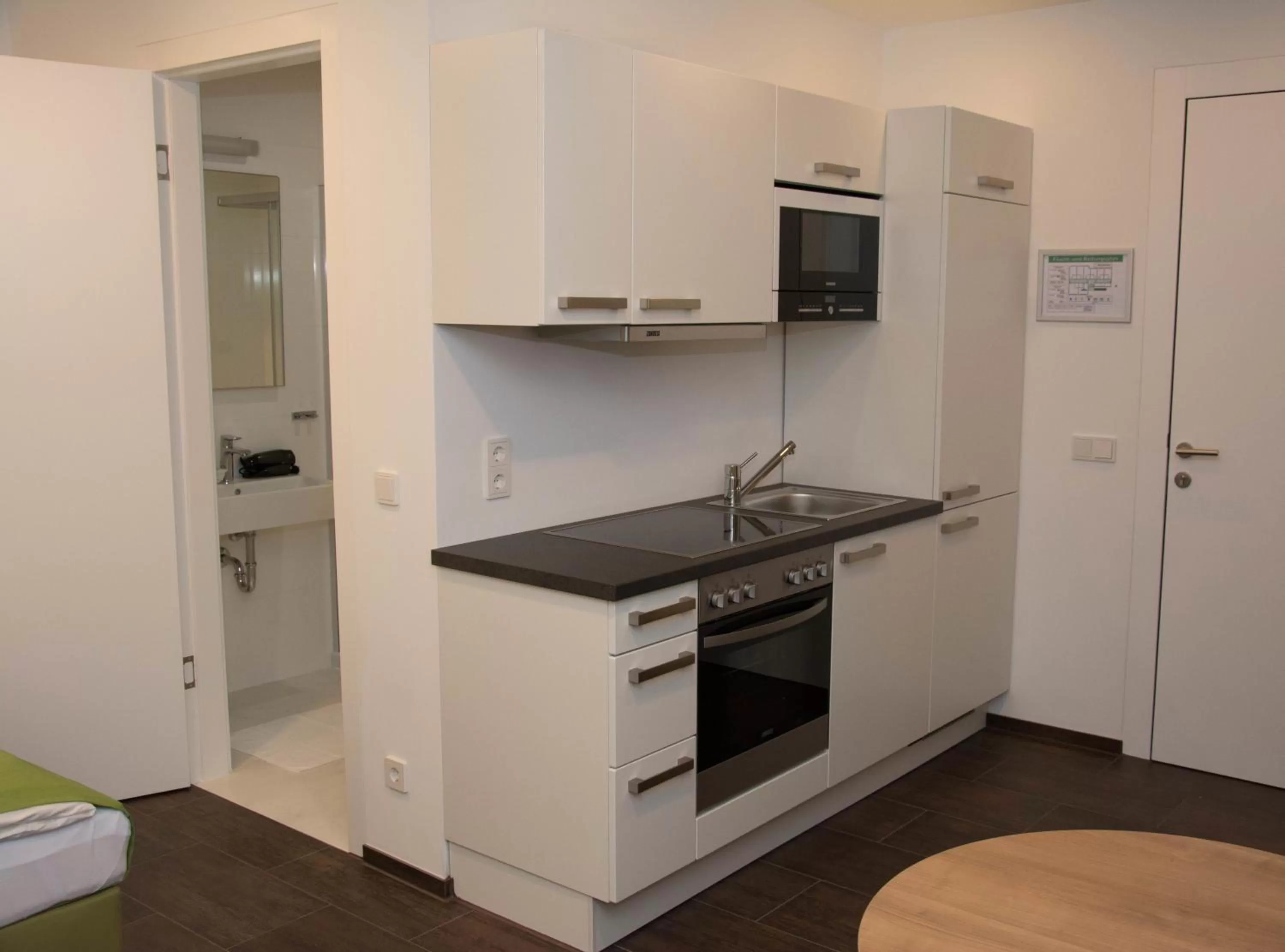 Kitchen or kitchenette, Kitchen/Kitchenette in B&B Kukione