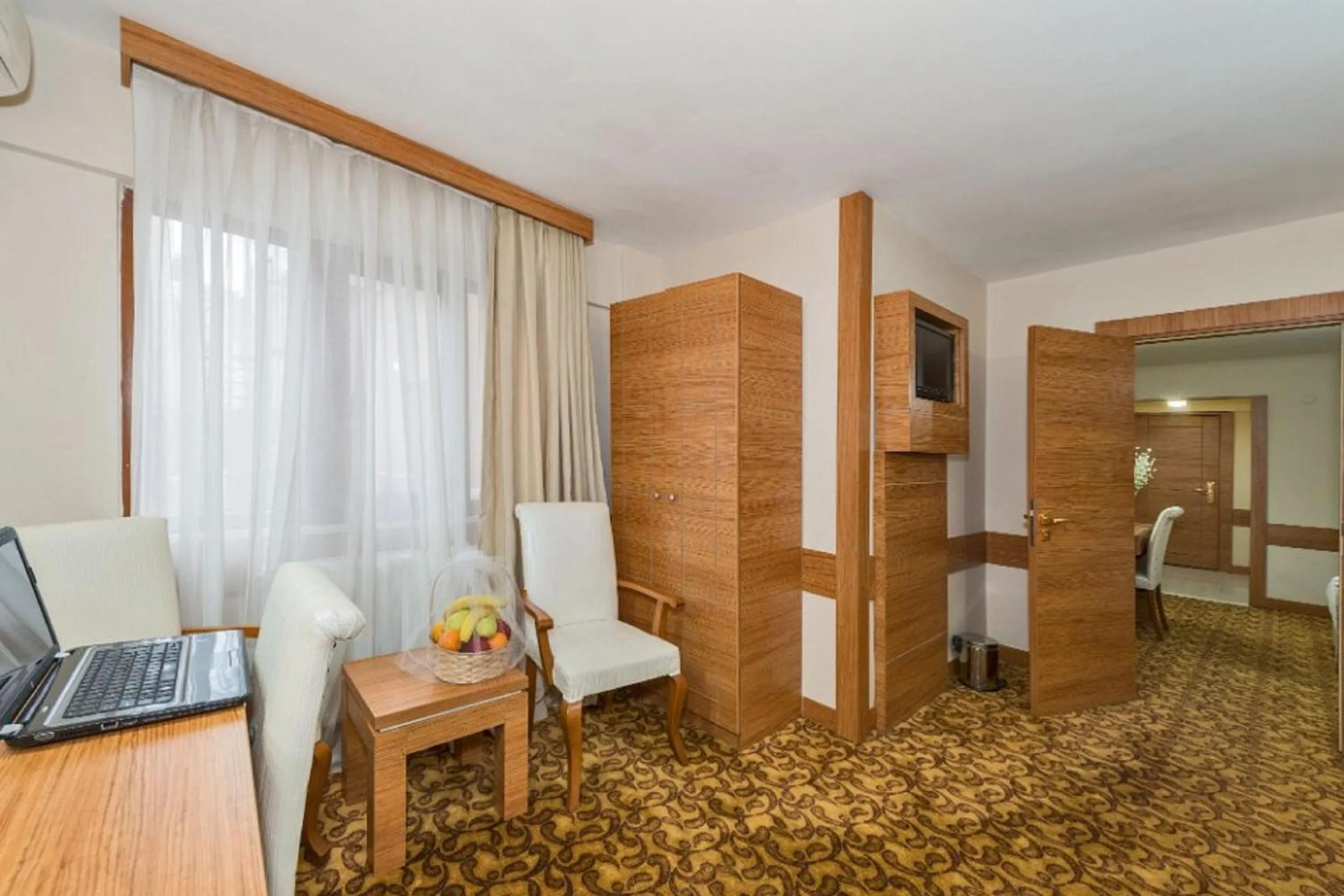 Family, Seating Area in Selenay Hotel