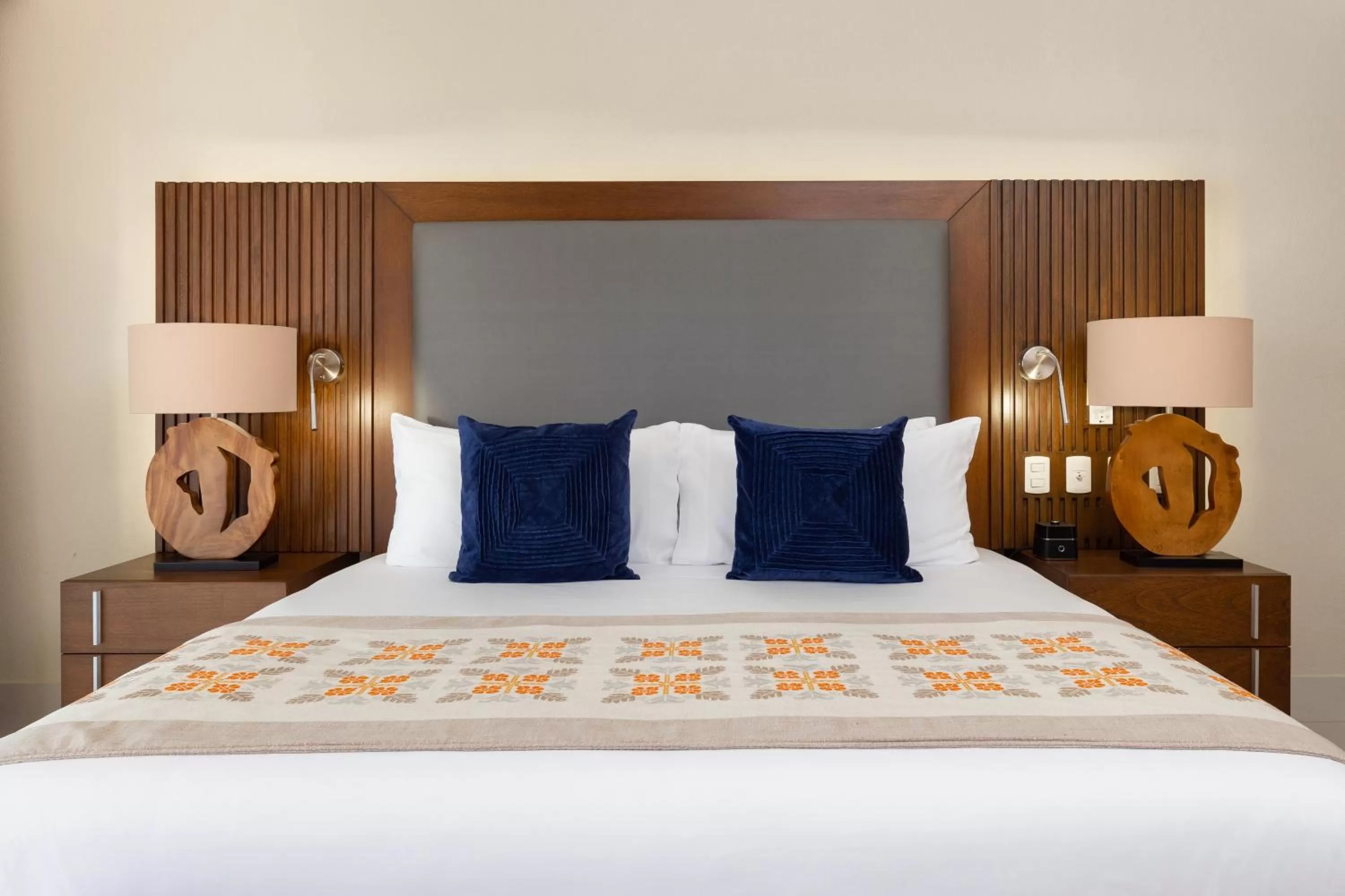 One Bedroom Suite Ocean View in Villa La Valencia Beach Resort & Spa Los Cabos