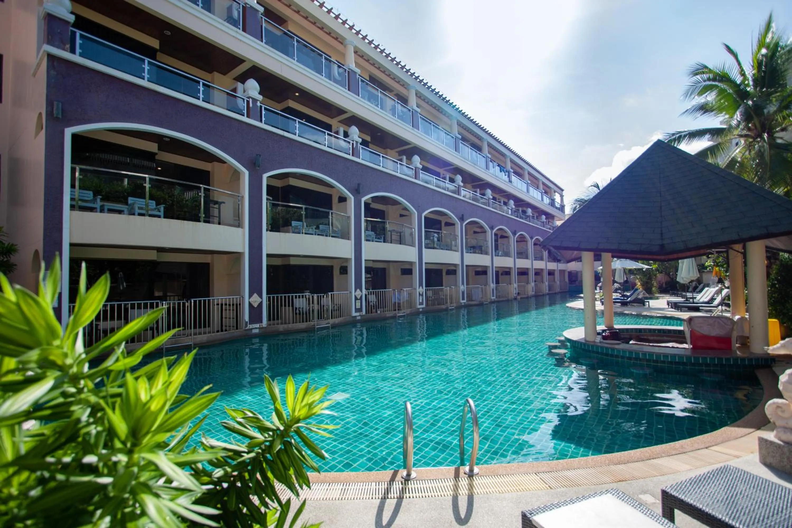 Swimming pool in Karon Sea Sands Resort-SHA PLUS