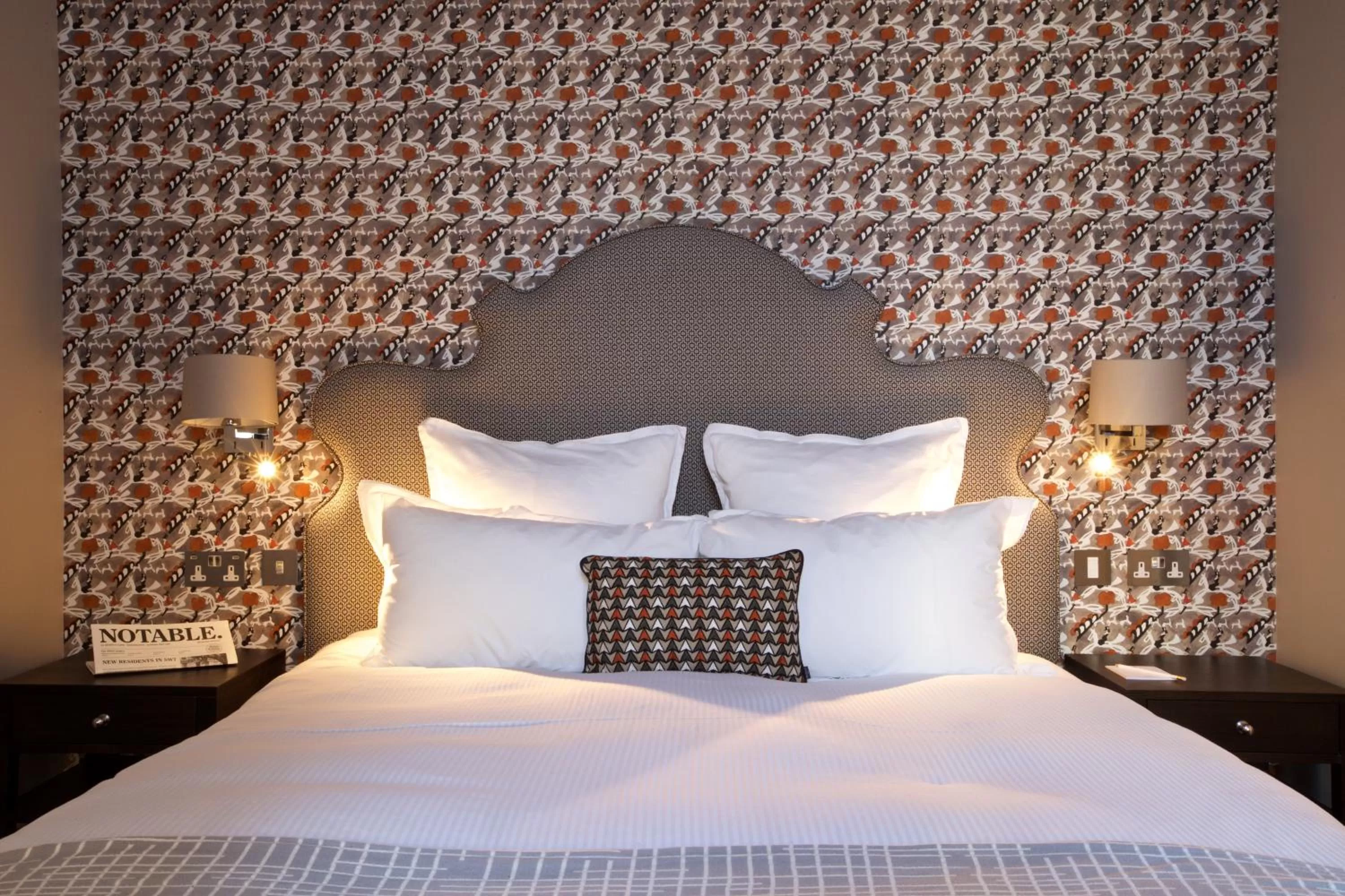 Bed in 54 Queen's Gate Hotel