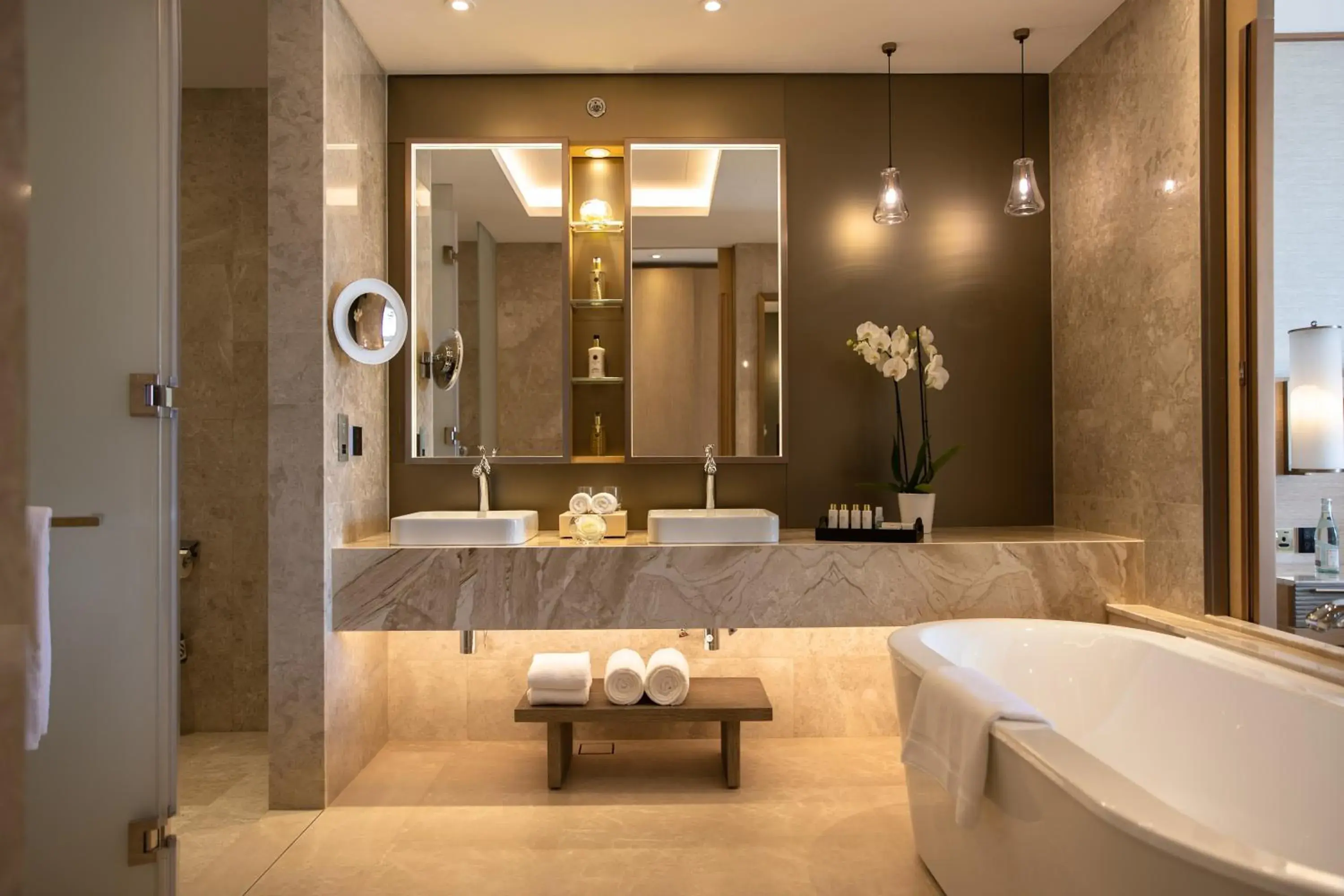 Family One Bedroom Suite with Premium Lounge Access in Jumeirah Muscat Bay Family One Bedroom Suite with Premium Lounge Access in Jumeirah Muscat Bay