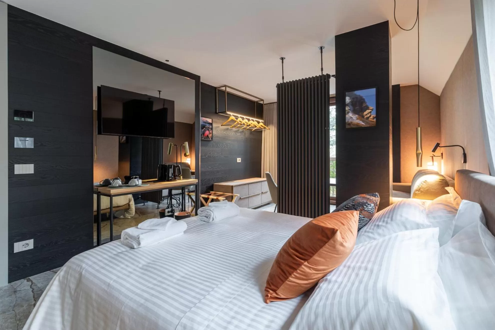 Photo of the whole room, Bed in Locanda Milia Etna