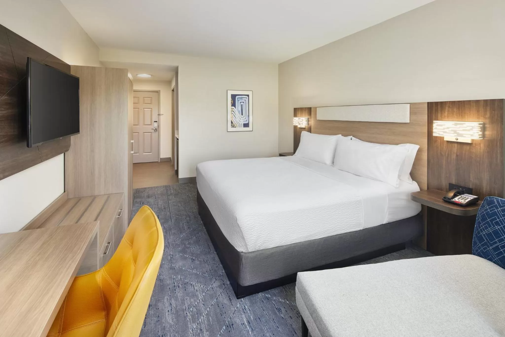 Photo of the whole room, Bed in Holiday Inn Express Hotel & Suites Port St. Lucie West by IHG