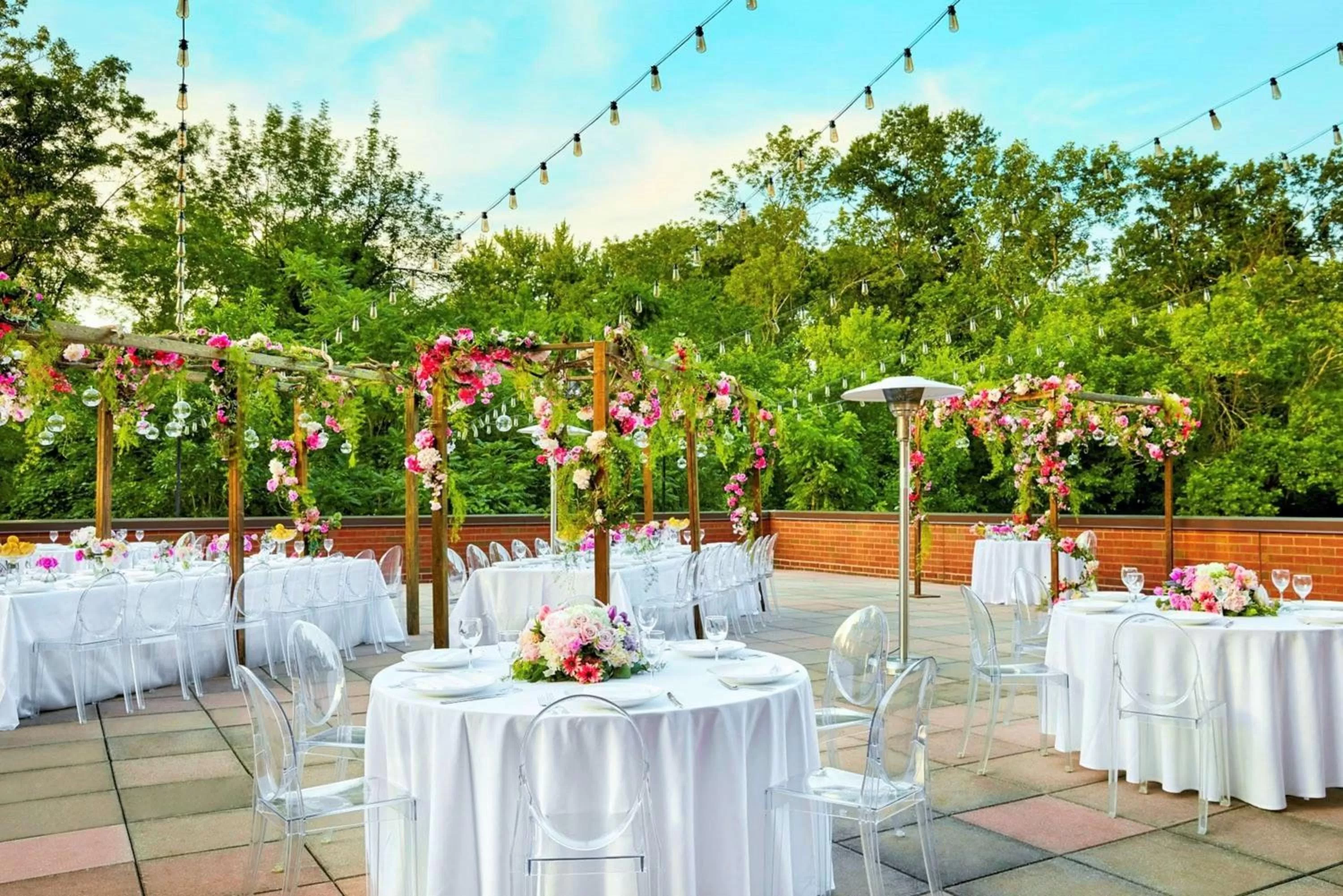 Inner courtyard view in Hilton Short Hills