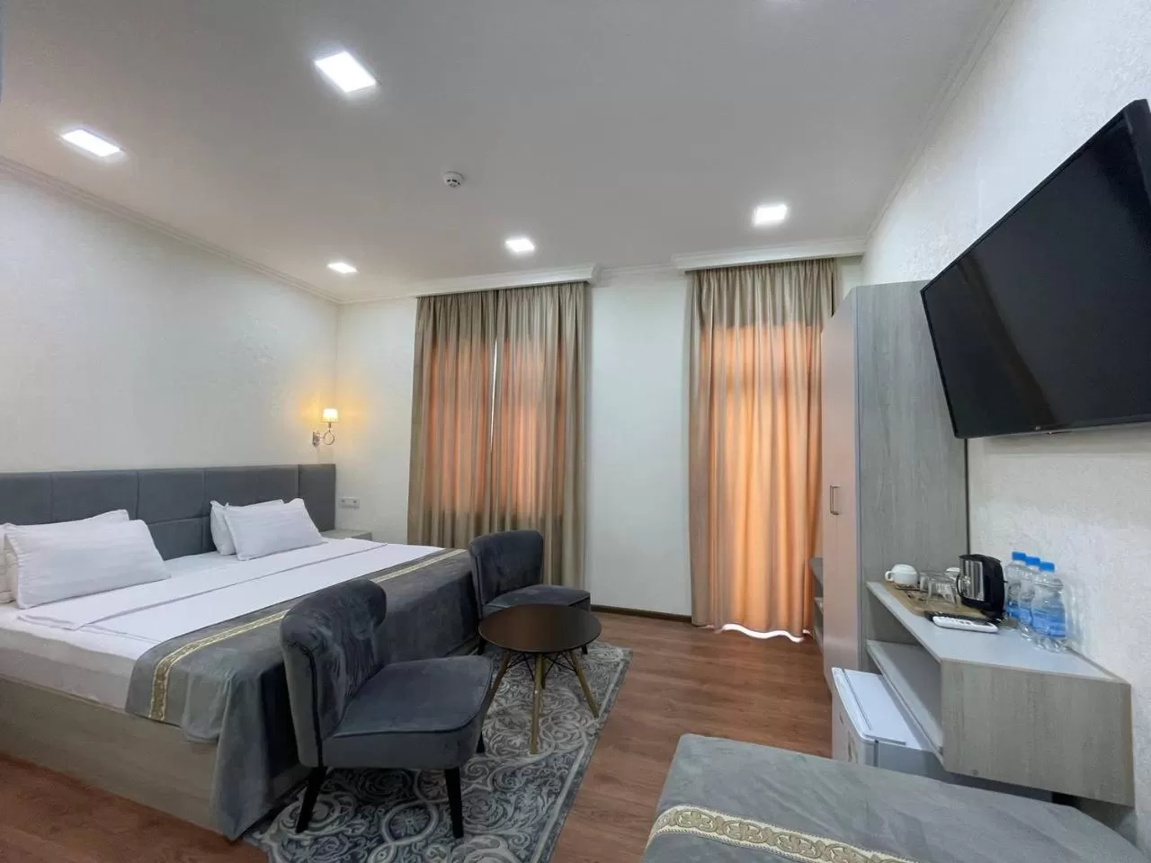 Registon Saroy Hotel