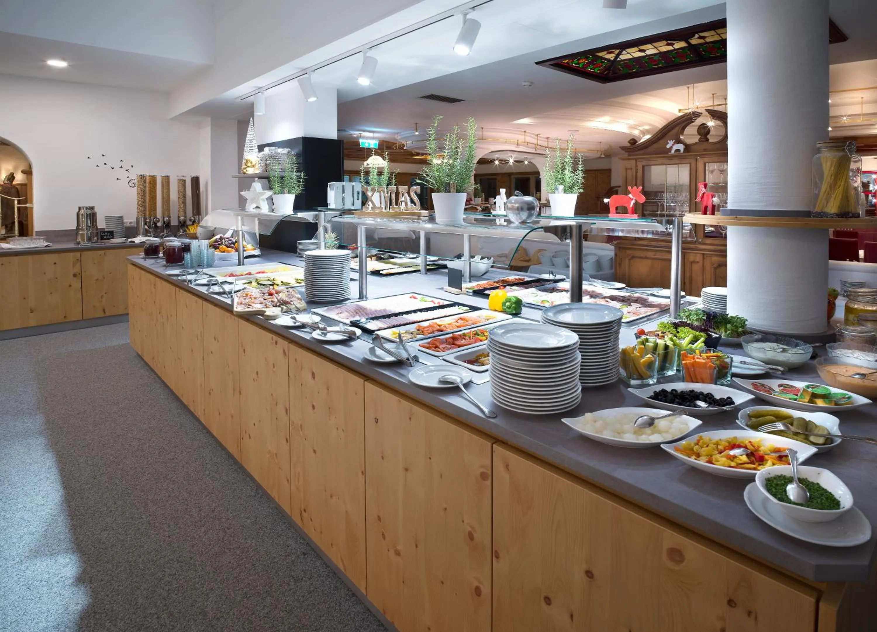 Buffet breakfast in JUFA Alpenhotel Saalbach