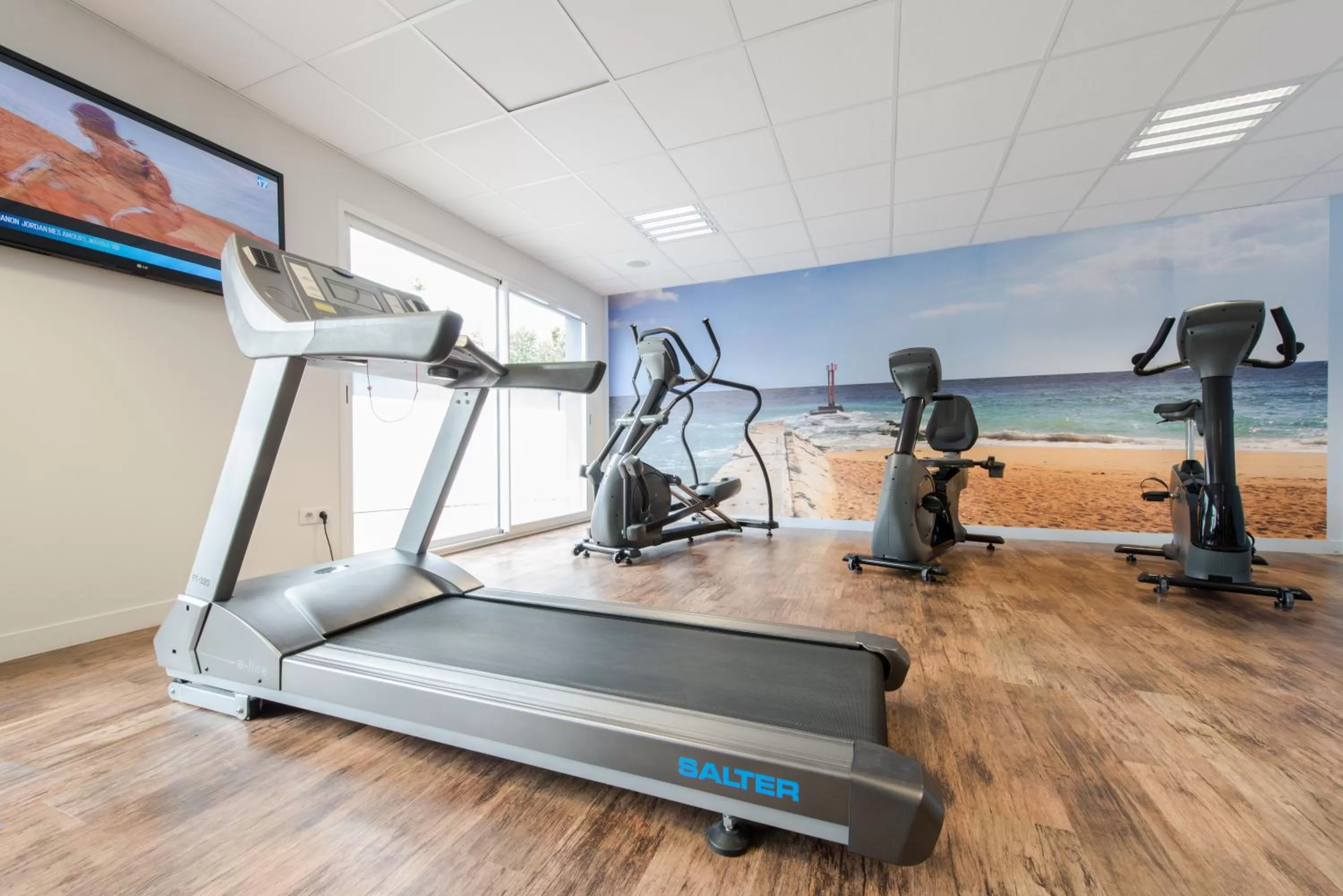 Fitness centre/facilities in ibis Styles La Rochelle Centre les Minimes