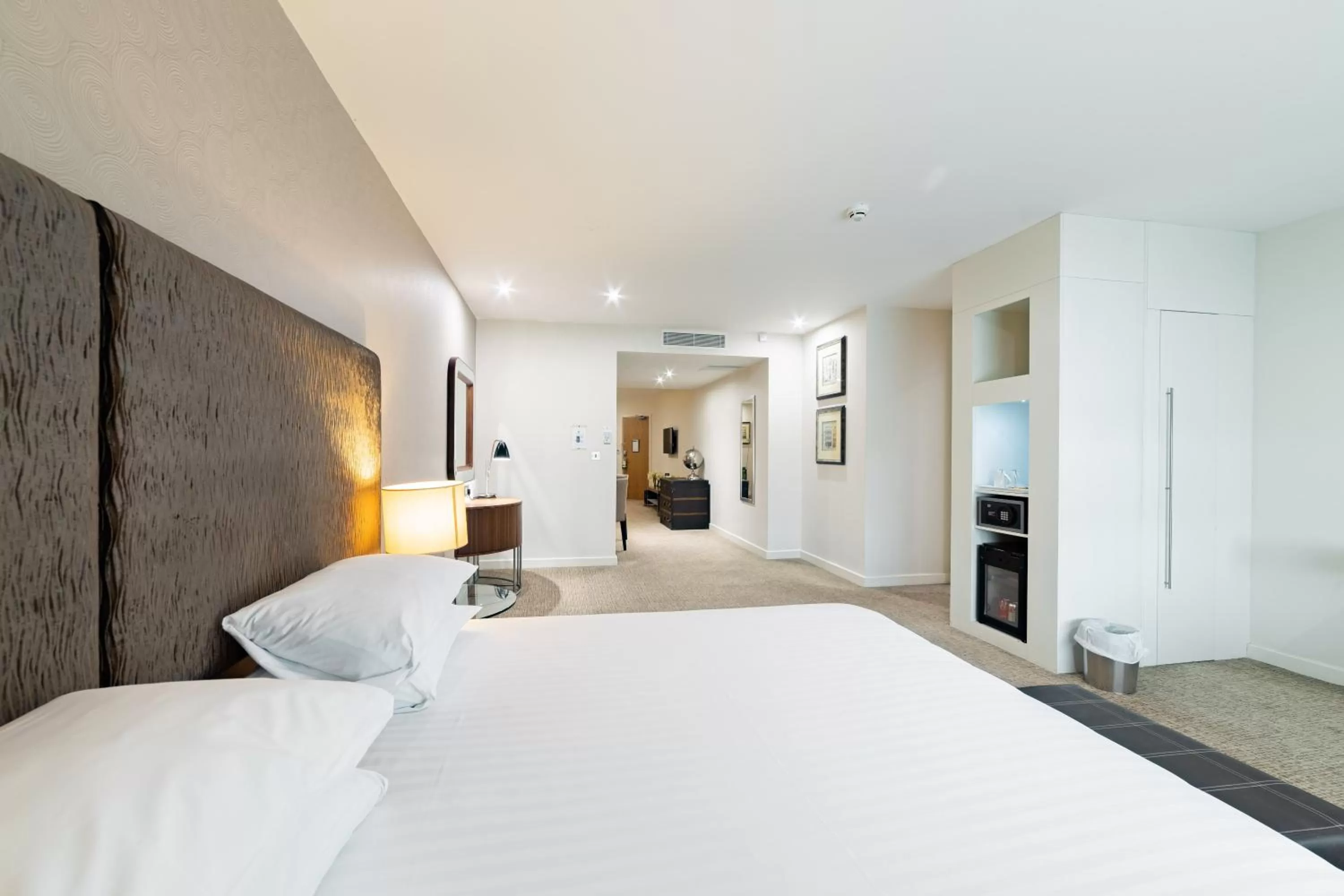 Photo of the whole room, Bed in Holiday Inn Winchester, an IHG Hotel