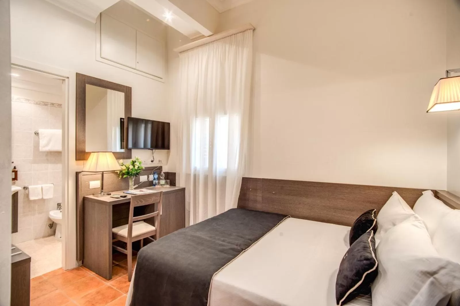 Photo of the whole room, Bed in Hotel Mirti