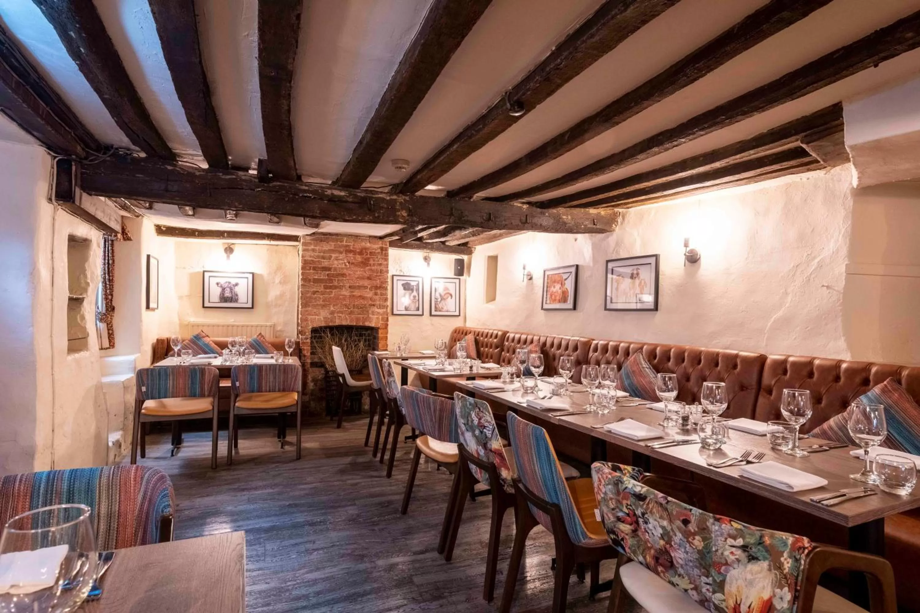 Restaurant/places to eat in Wisteria Hotel