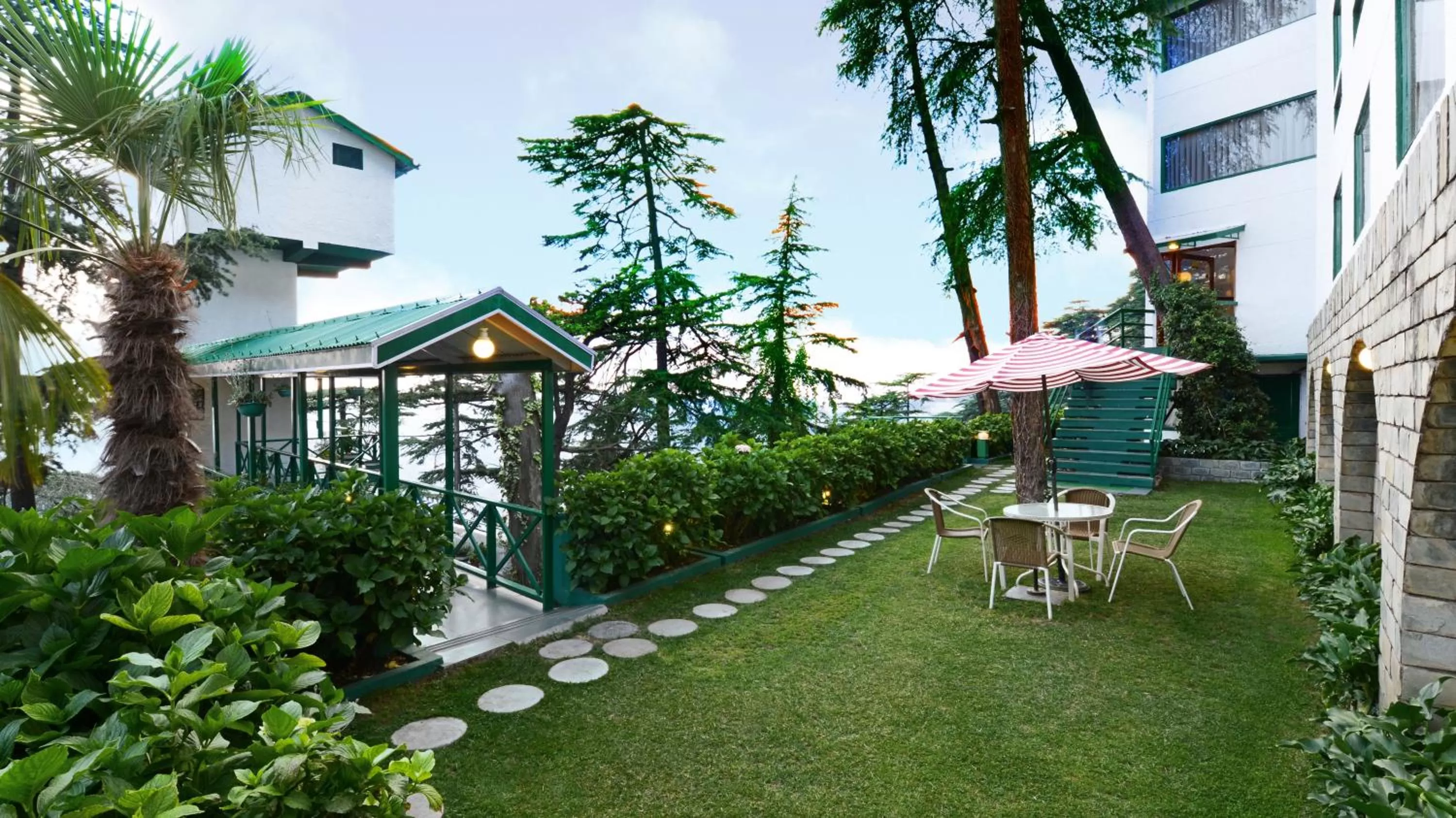 Garden in Honeymoon Inn Shimla